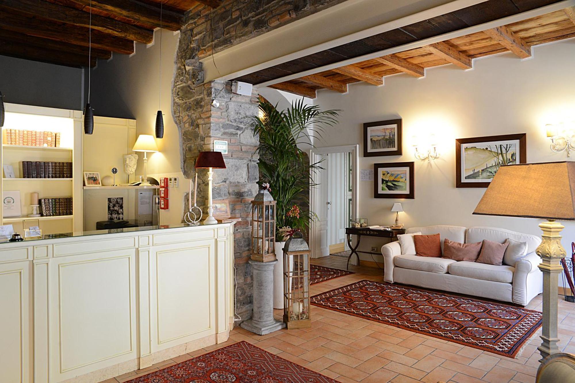 Borgo Antico Hotel 3*