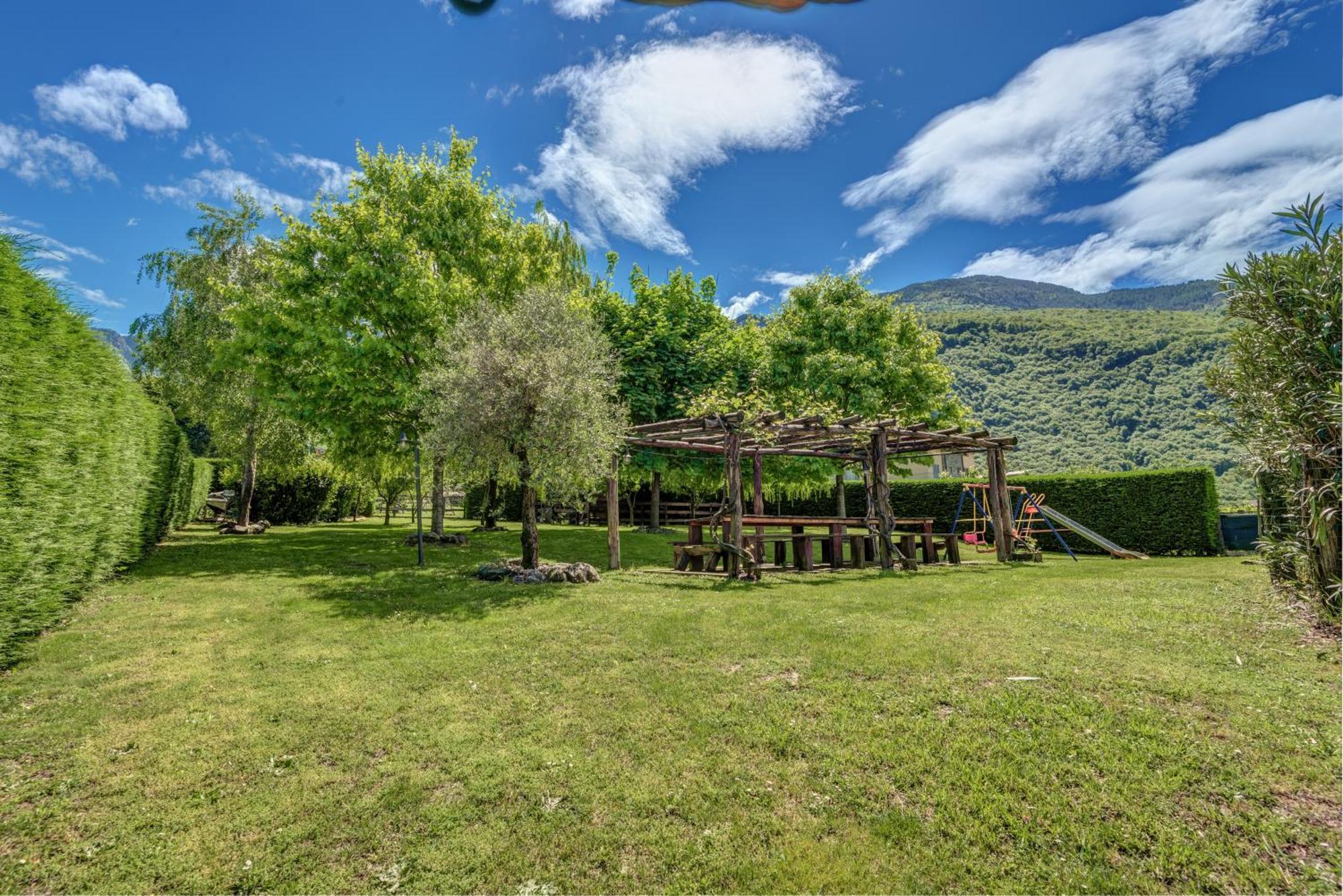 La Corte With Amazing Pool And Garden Villa Colico