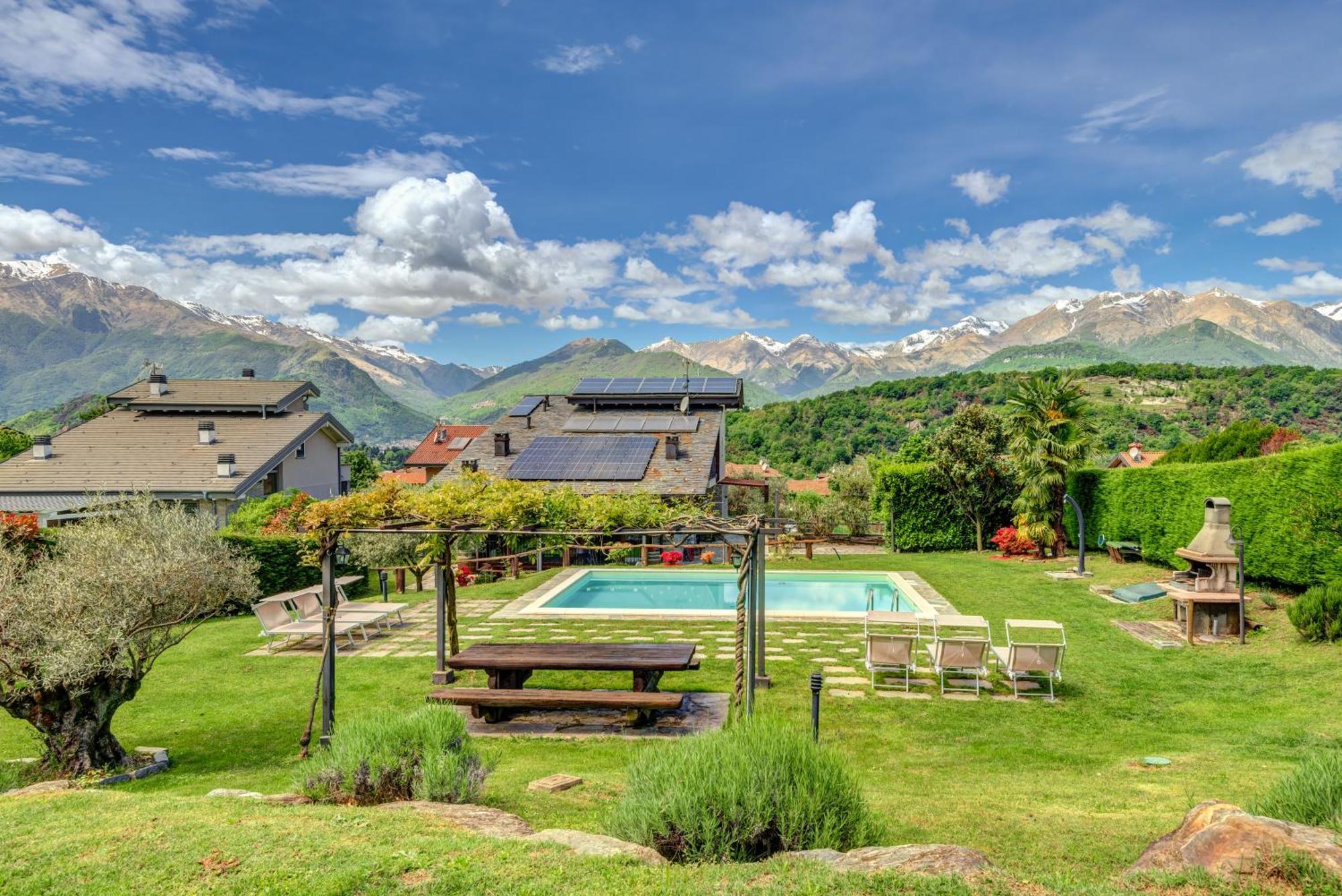 La Corte With Amazing Pool And Garden