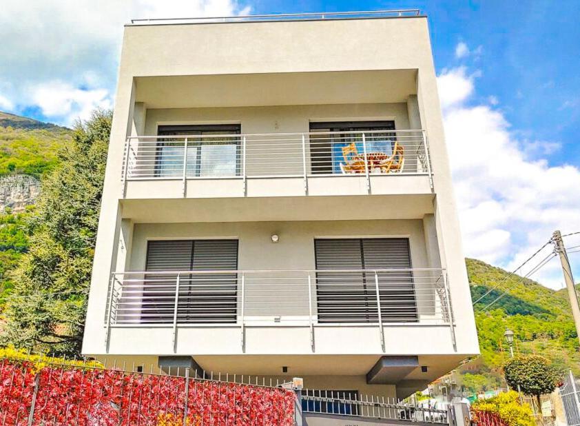 Ely Apartment