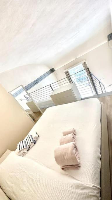 Duomo Modern Loft 100mt From Duomo And Apartment Como