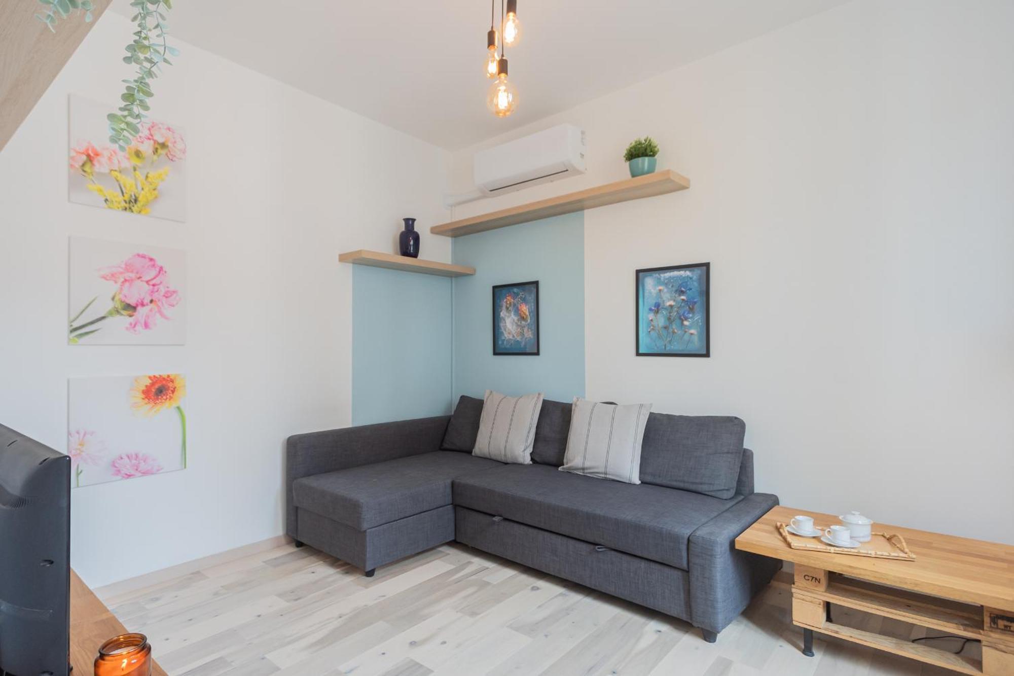 Old Court Hideaway By Rent Apartment Como