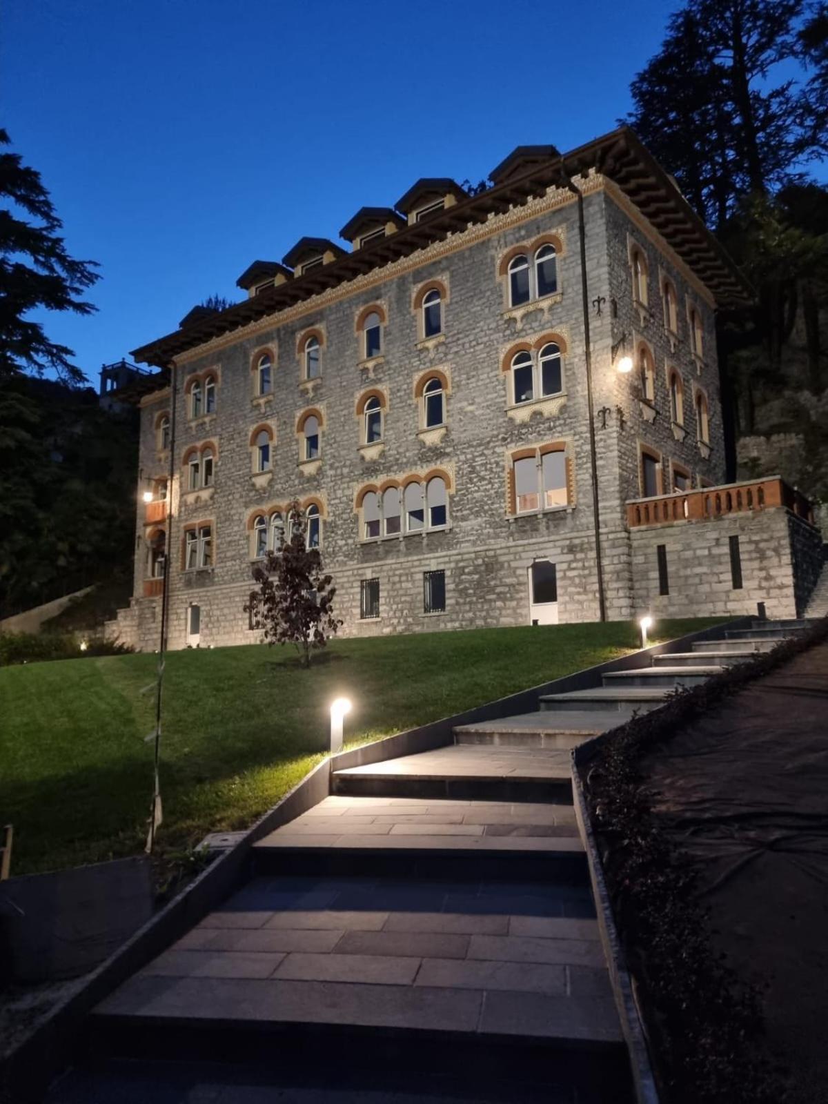 Lavinia -