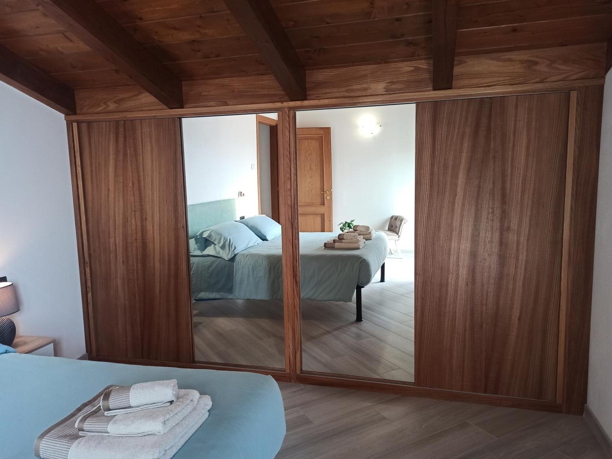 Larius - View Apartment Mandello del Lario