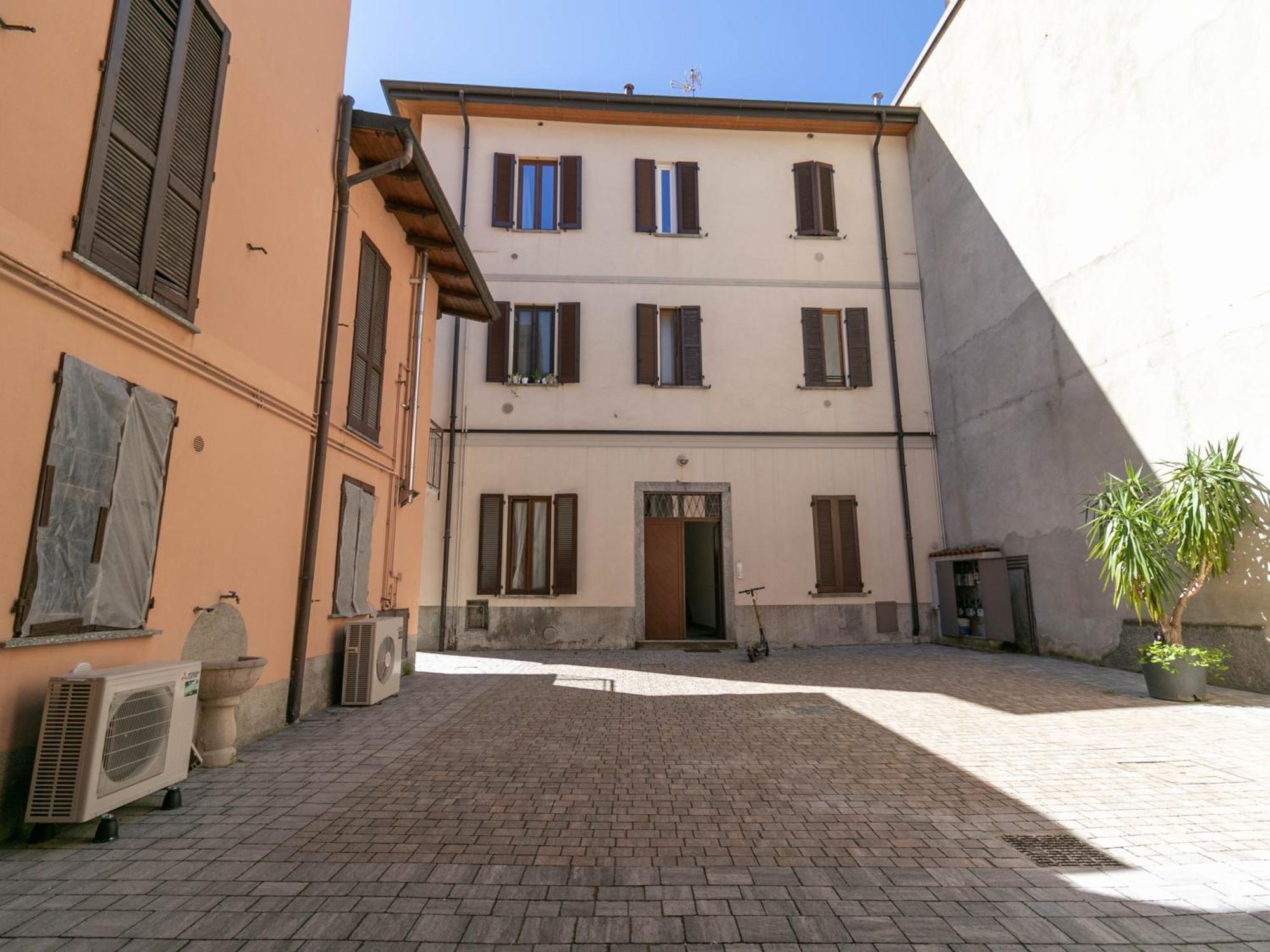 Welcomely - River * Lecco