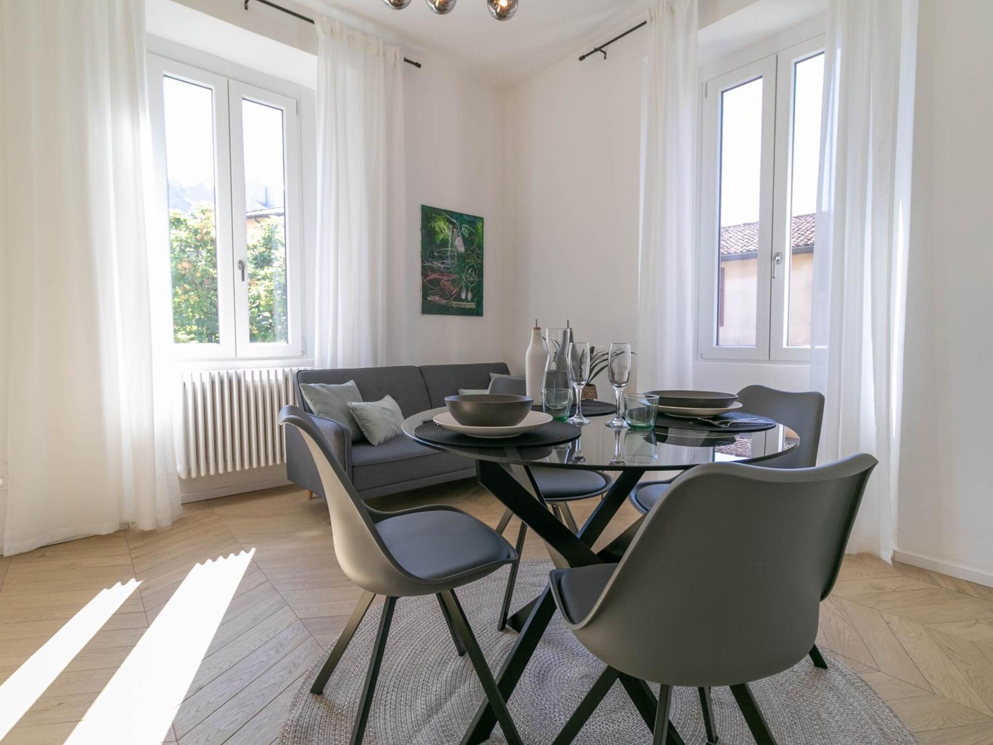 Welcomely - River Apartment *