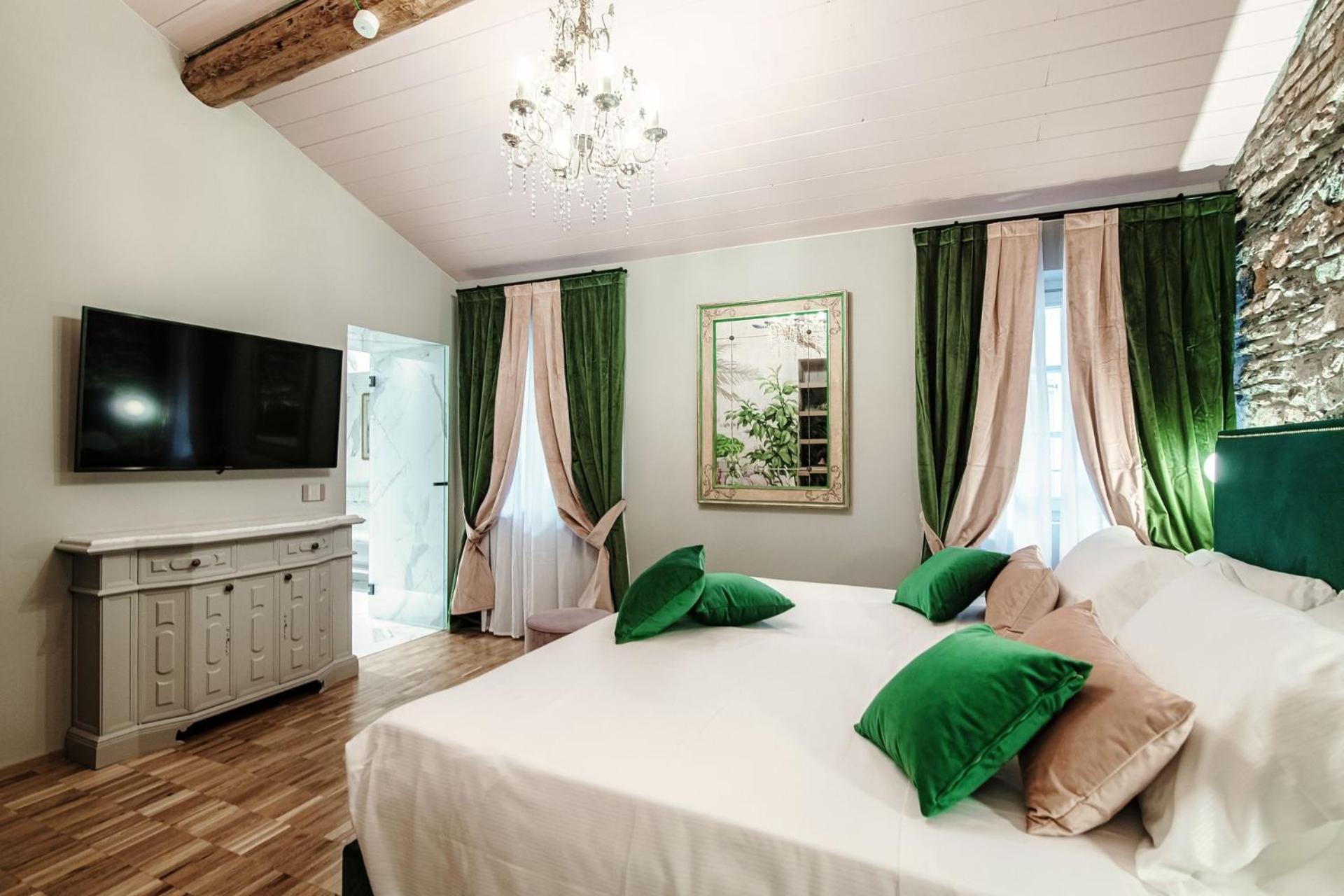 Aurum - Luxury Guest house