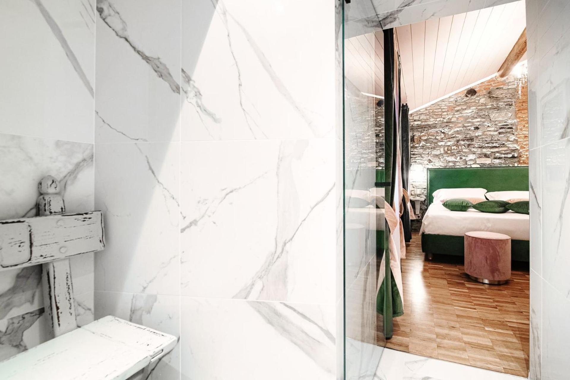 Aurum - Luxury Guest house *