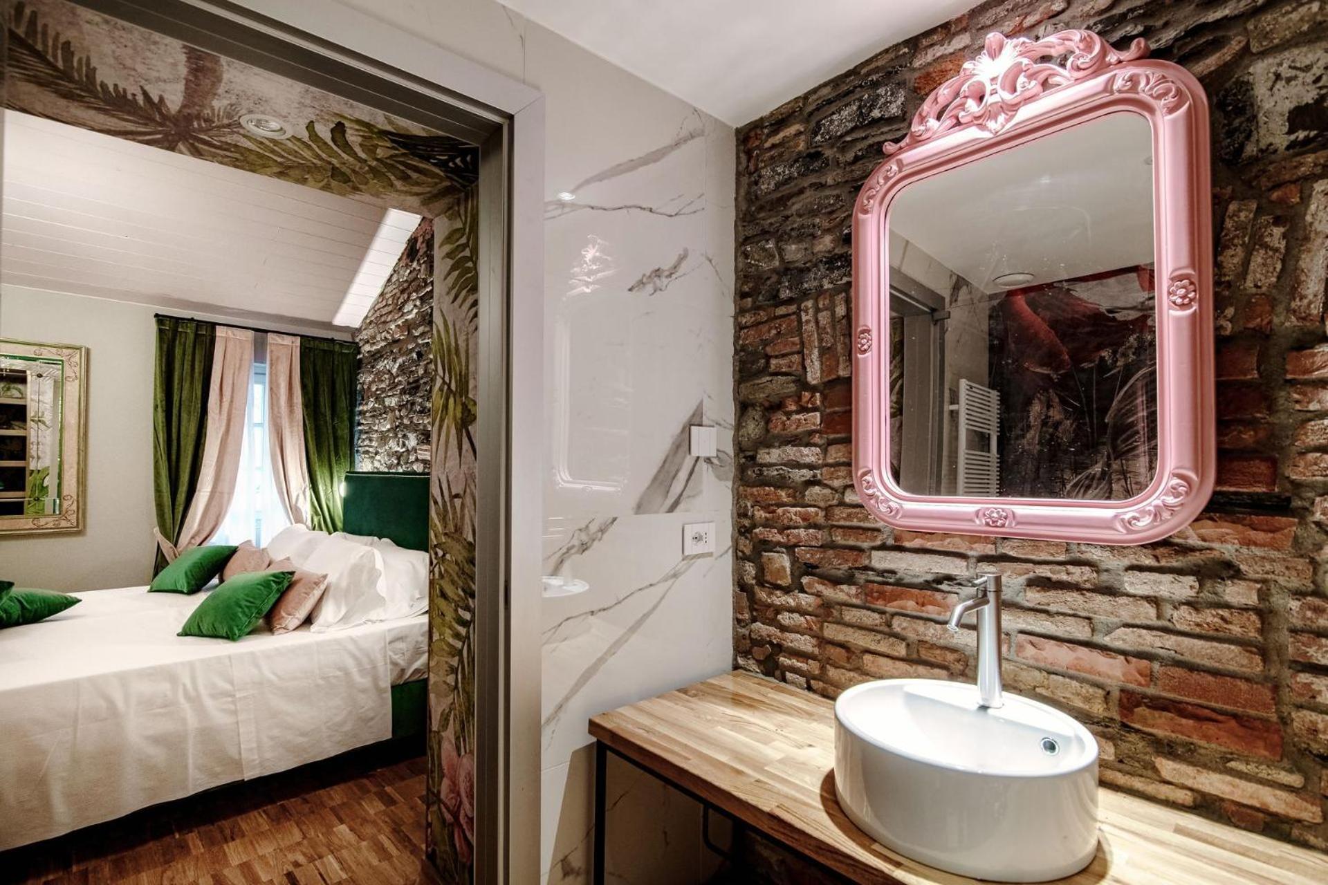 Aurum - Luxury Guest house *