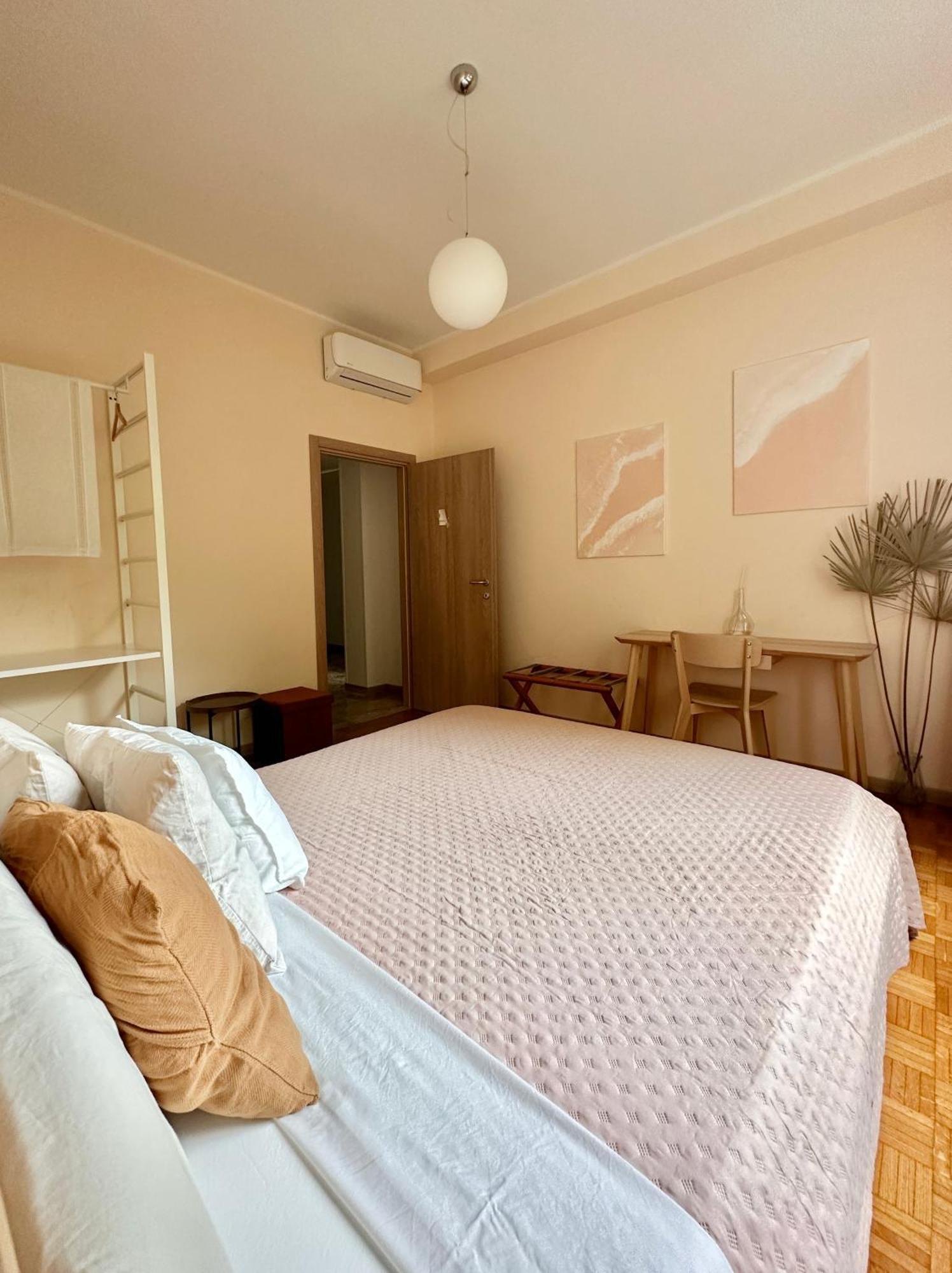 Bed & Breakfast Casa Ling -ac - Parking-2bathrooms