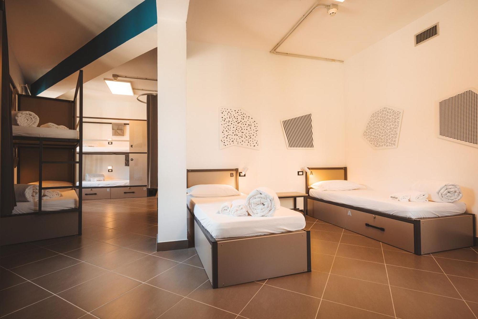Hostel &