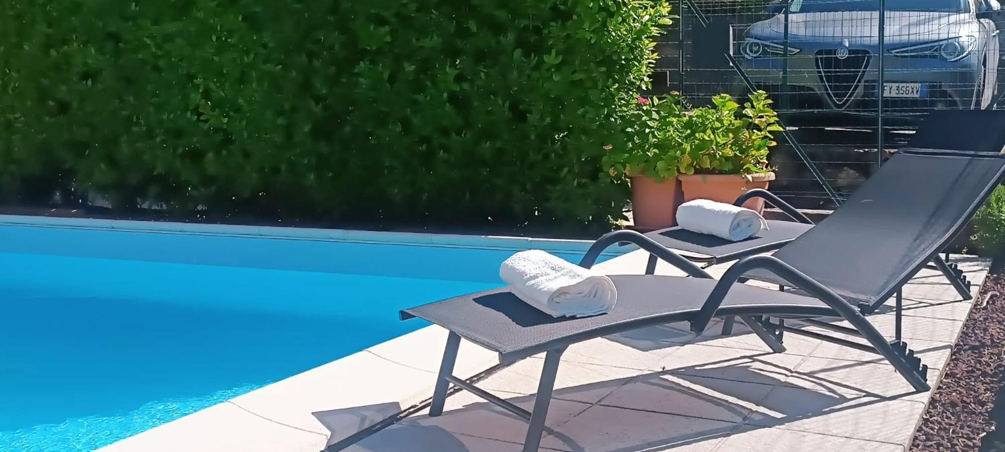 Solare Con Piscina - 5 * Sueglio