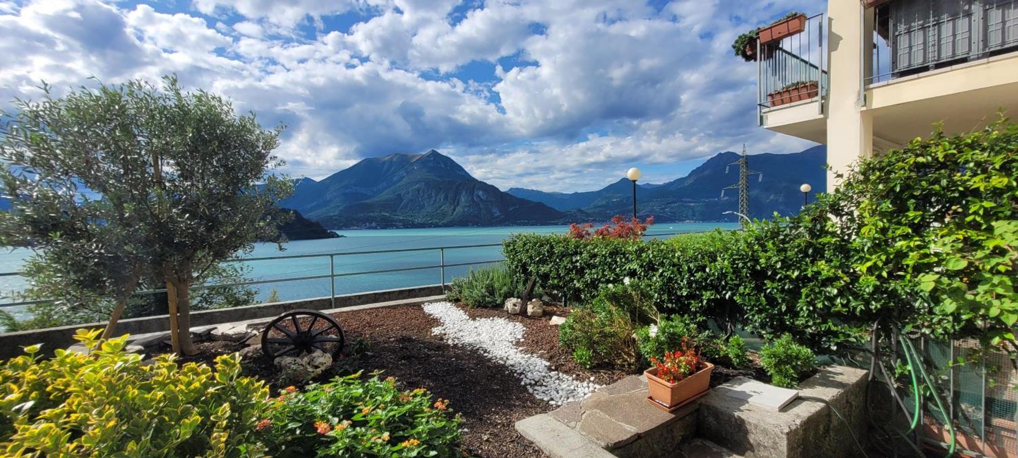 The Terrace On The - Varenna Pino *