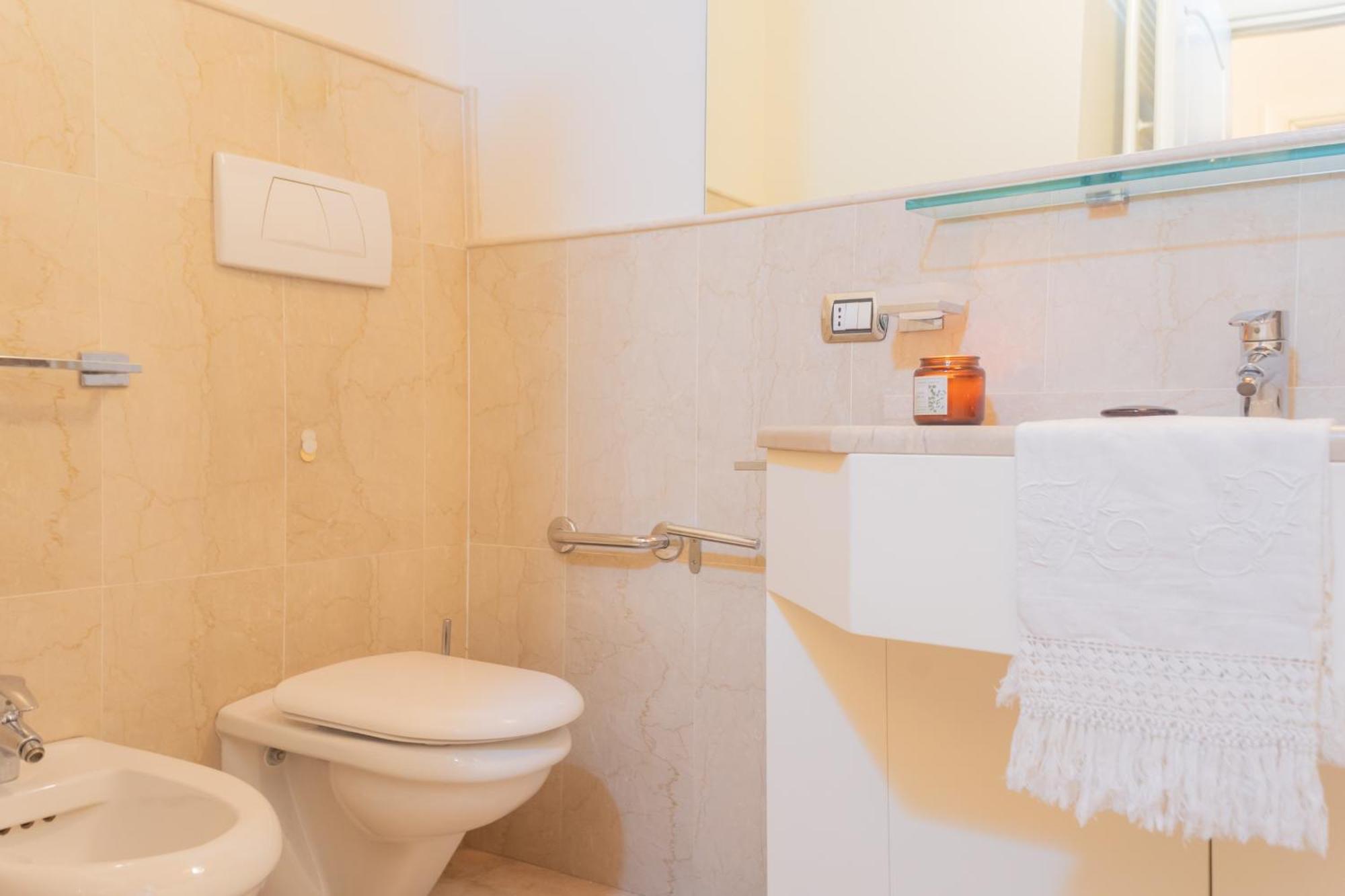 Apartment Residenza Dolce By Rent Como