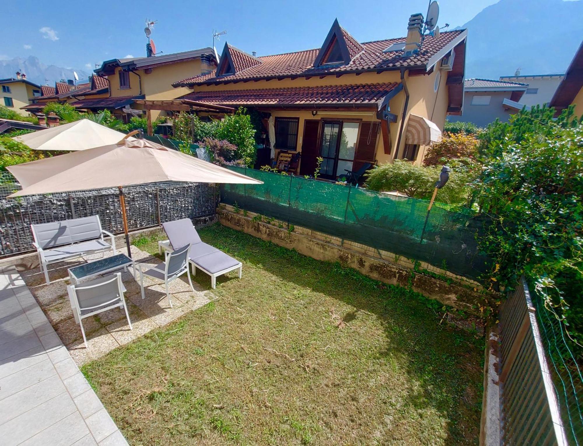 La Caseta, Garden & Terrace Apartment Colico