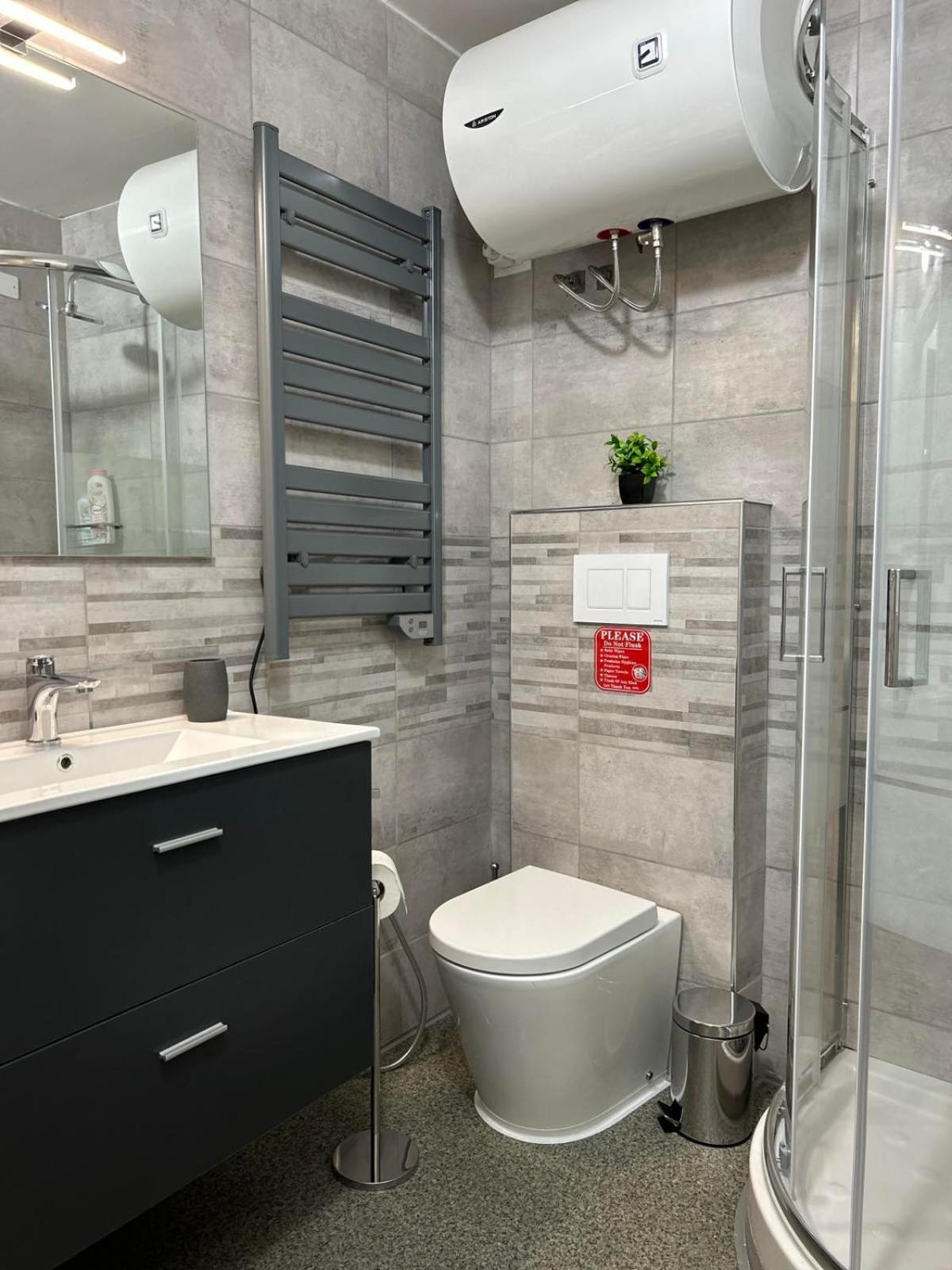 Apartment Timco 3-story With View And Air-conditioner
