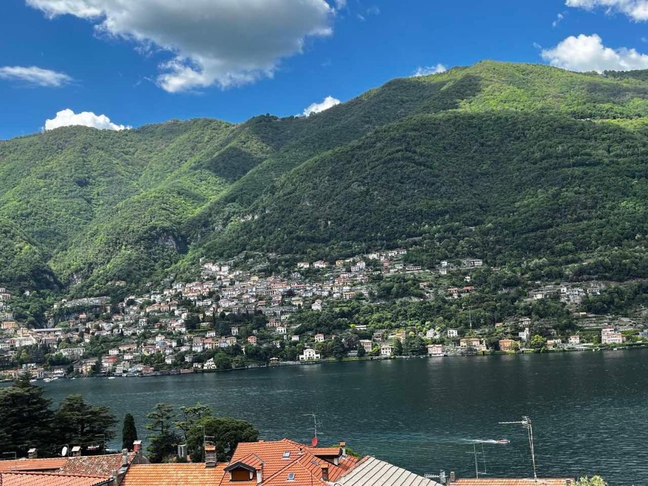 Apartment Timco 3-story With View And Air-conditioner Torno