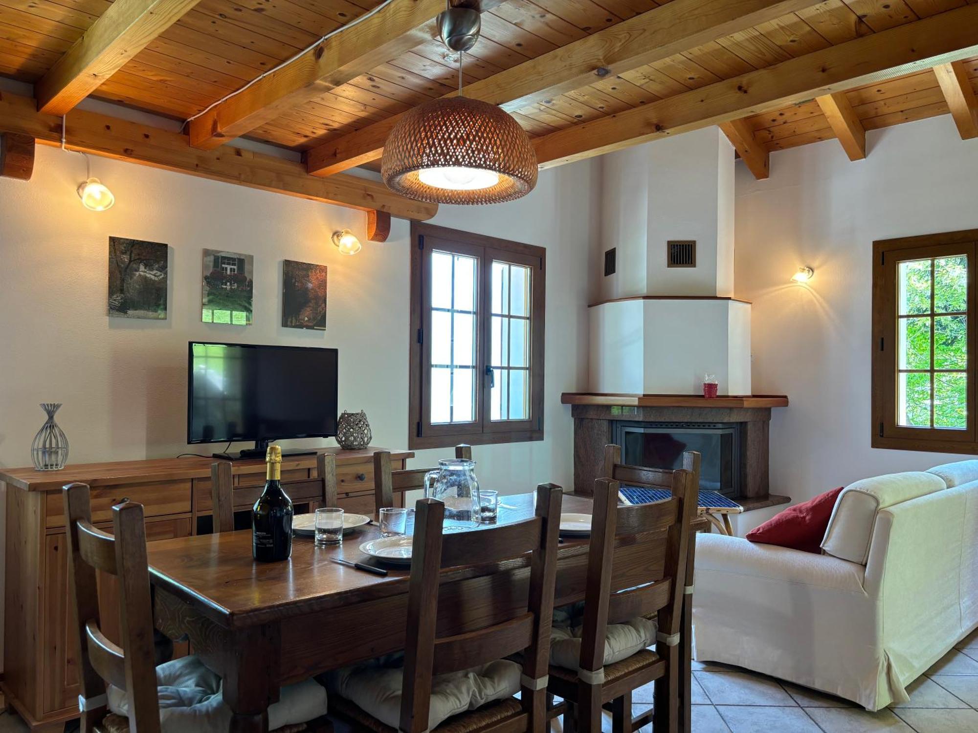 Casa Eva Pianello - Larihome A64 *