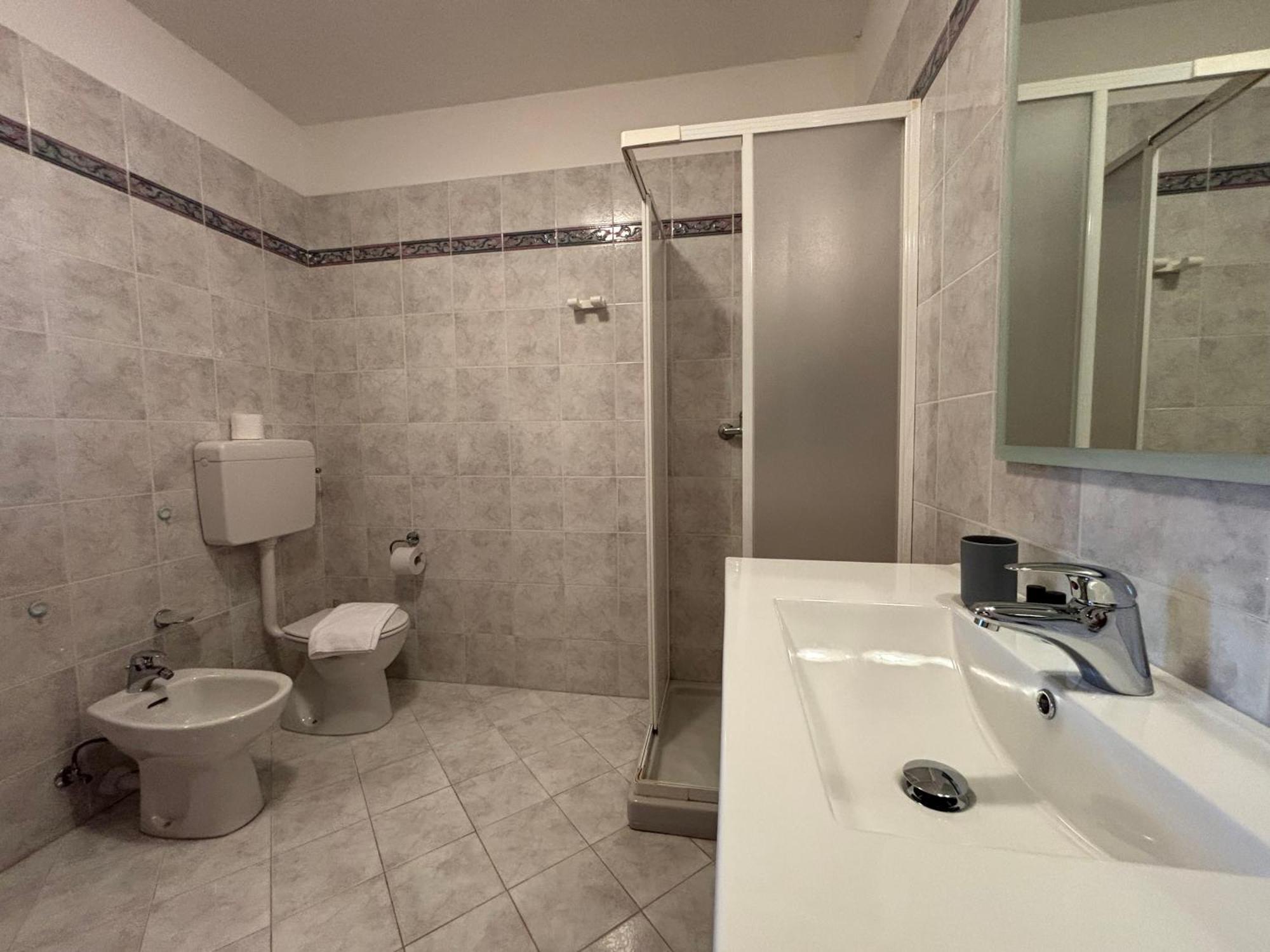 Casa Eva Pianello - Larihome A64 Apartment
