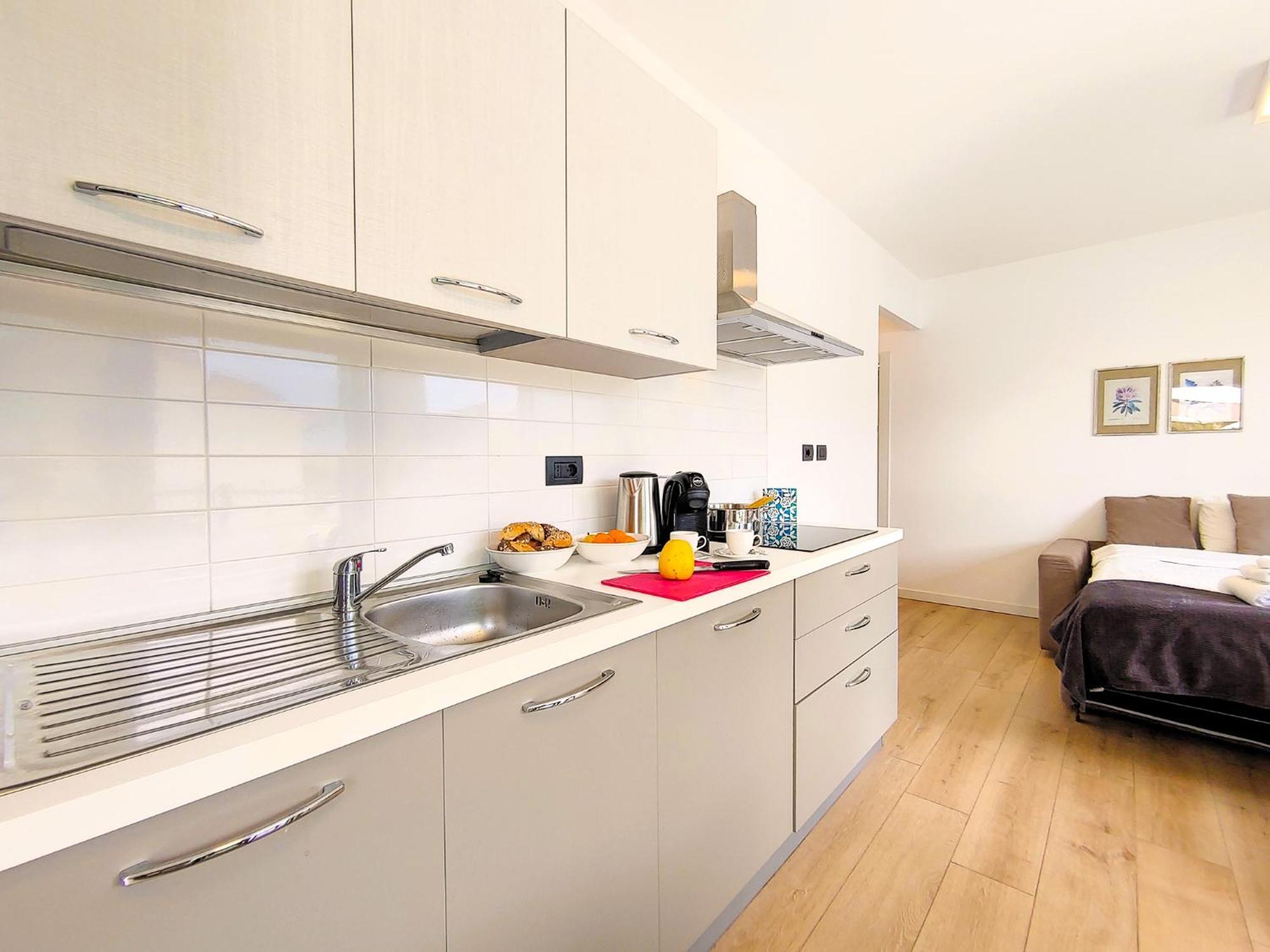 Apartment Emotion Mit Terrasse Am Dascio