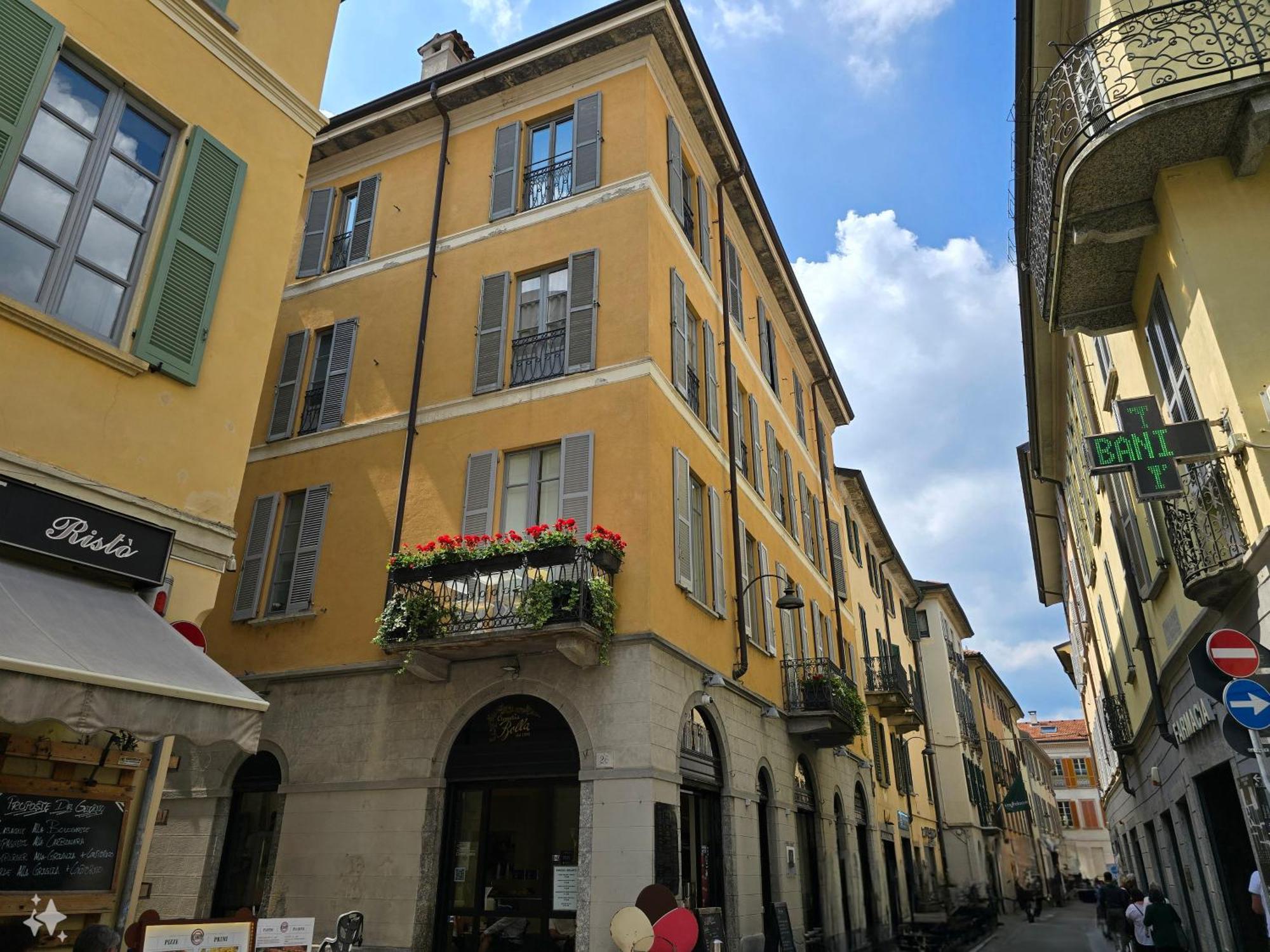 Russomanno Como