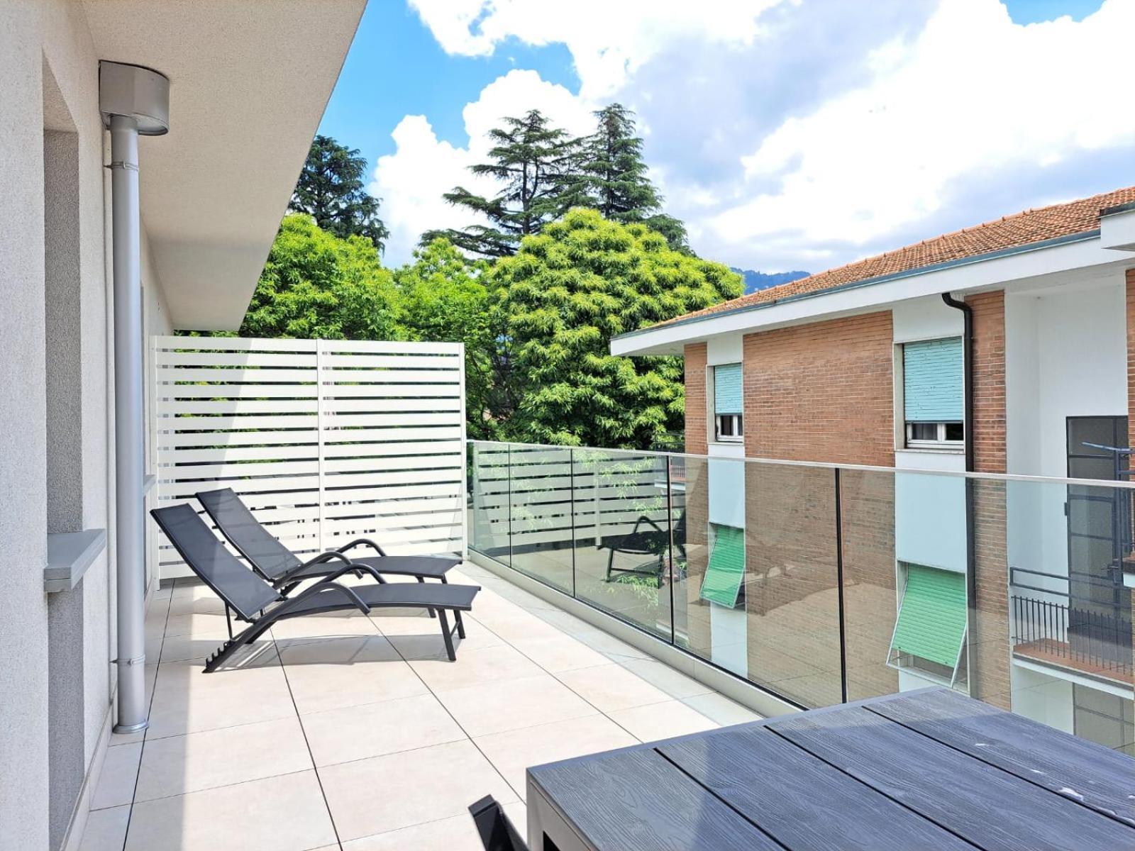 Lario By Quokka 360 - Close To Downtown Apartment *