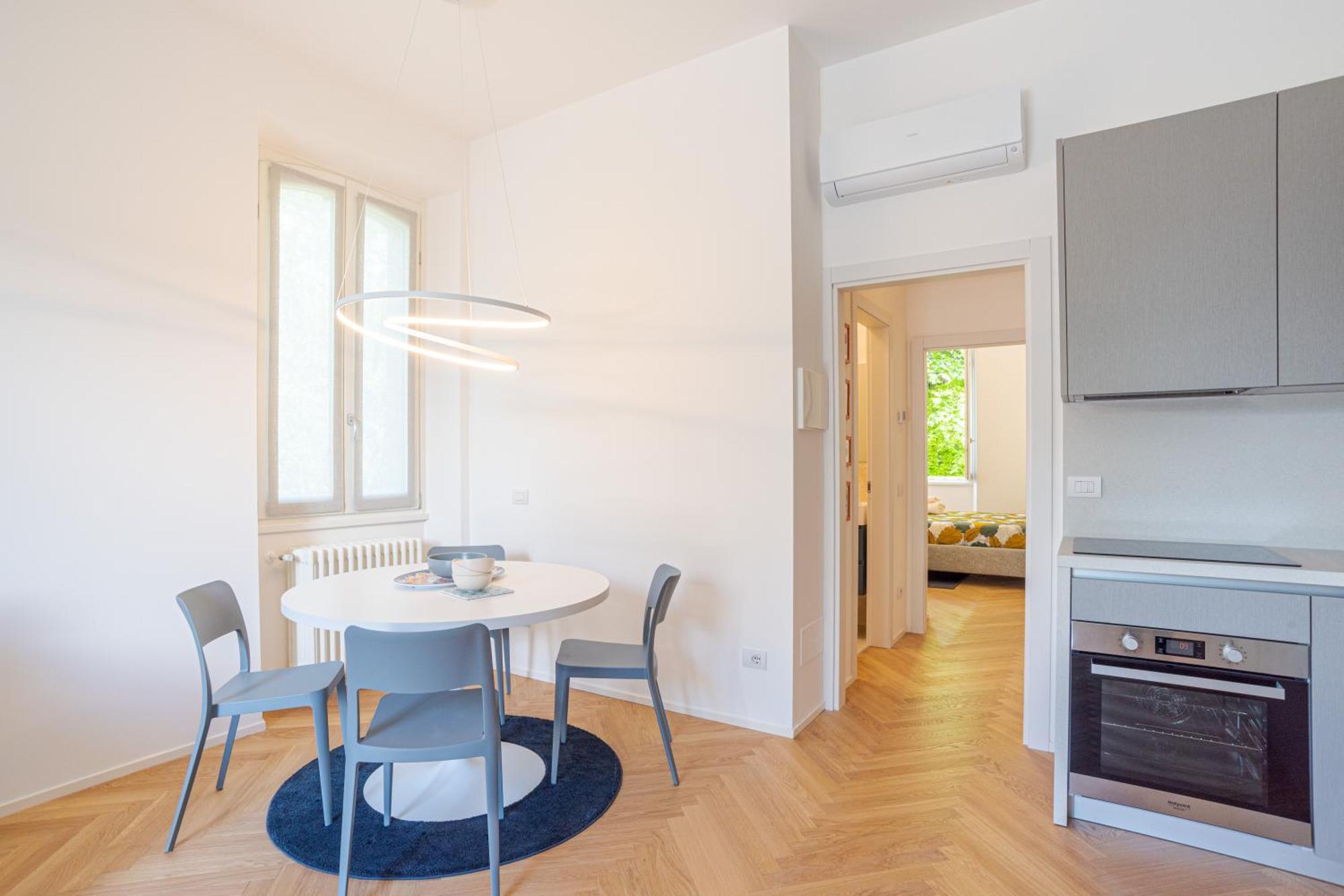 Apartment View With Pool, Garden And Parking *