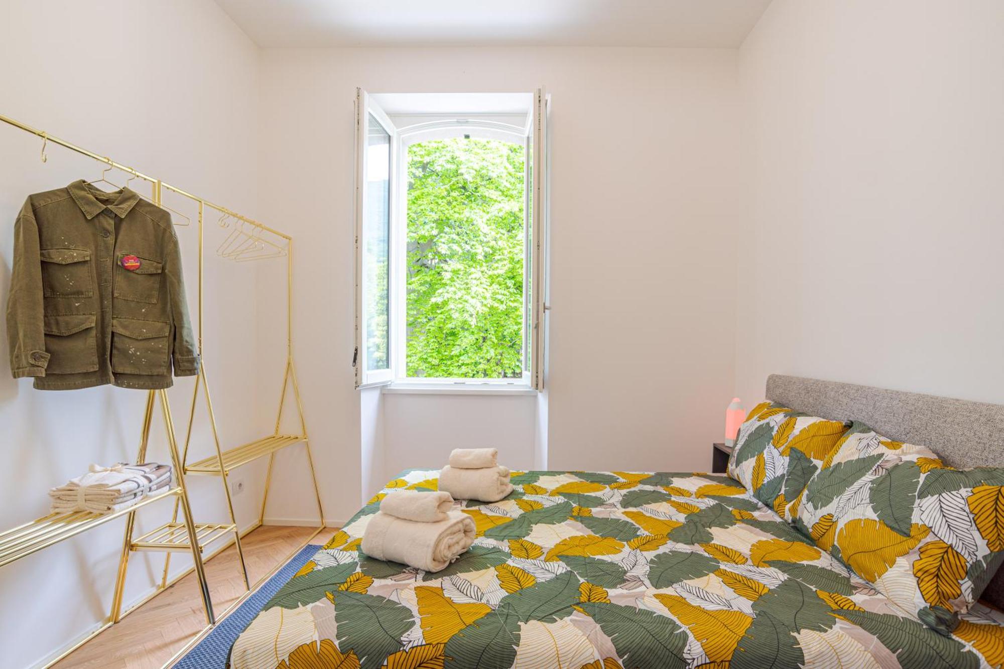Apartment View With Pool, Garden And Parking Lierna