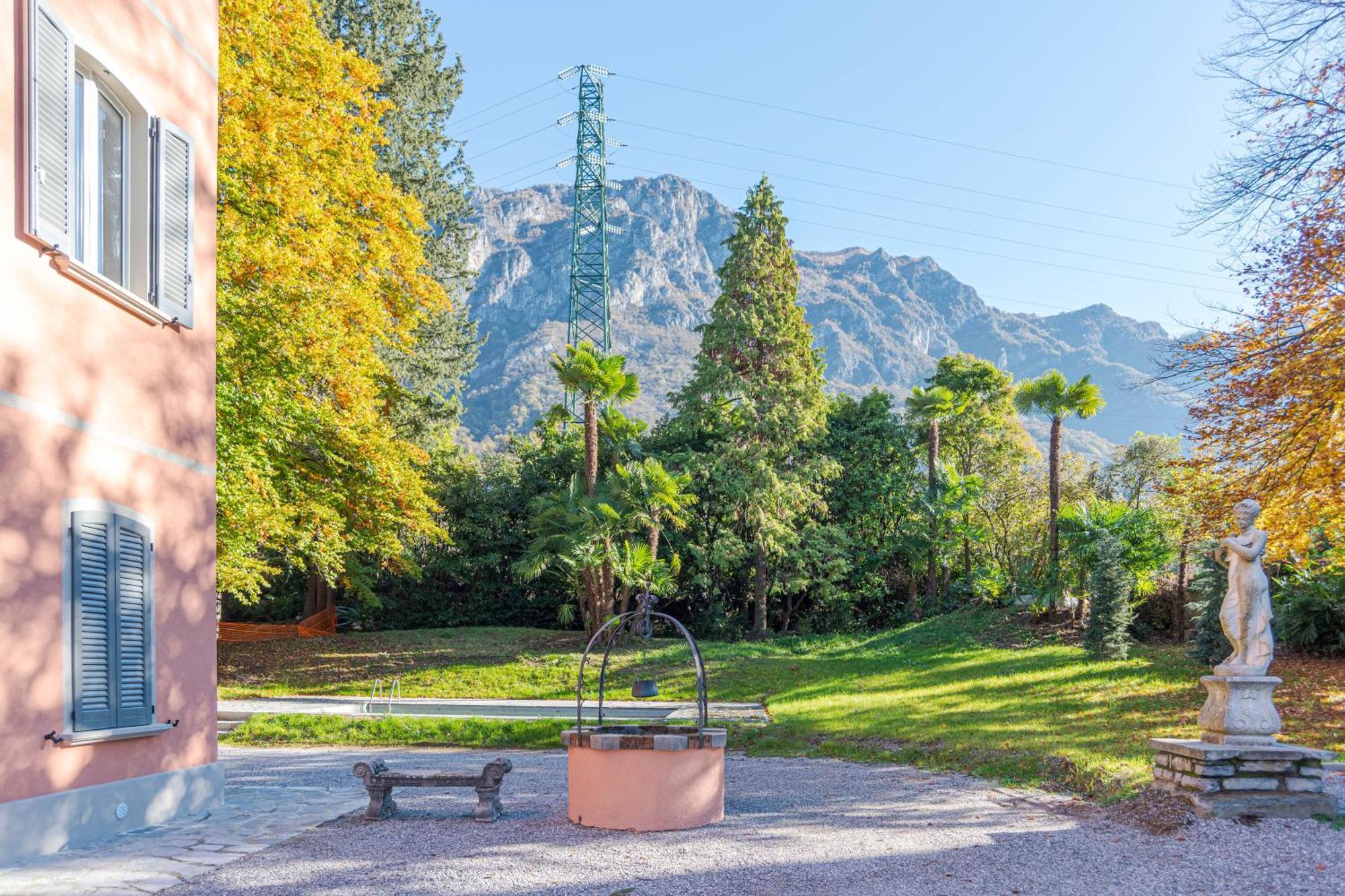 Apartment View With Pool, Garden And Parking Lierna
