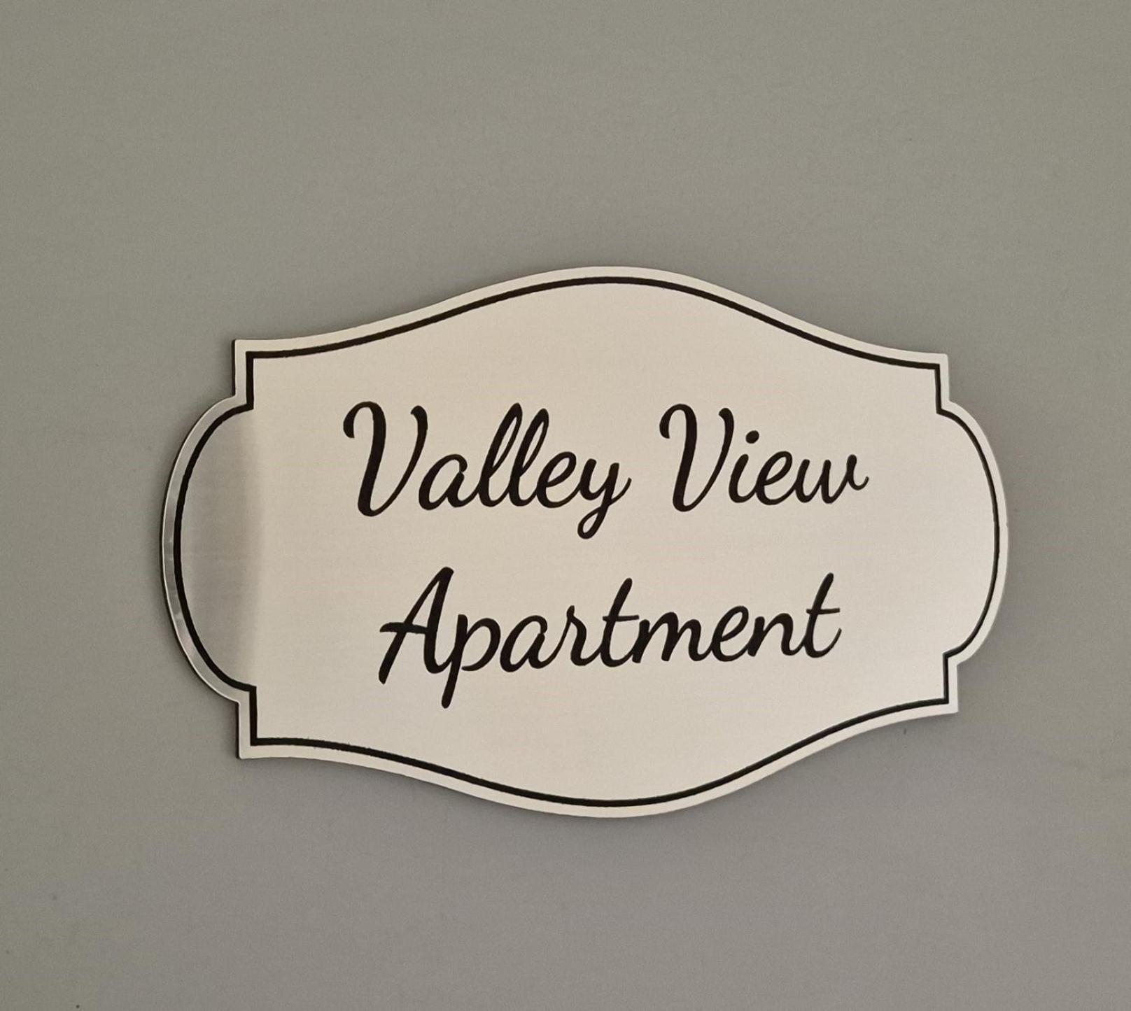Valley View * Barni