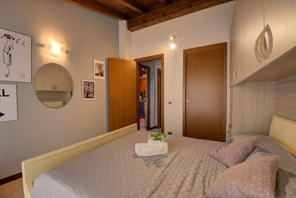 Apartment Casa Vacanza Angolo Della Corte Como