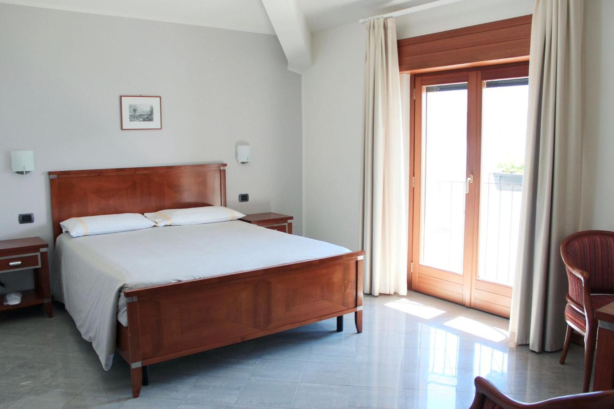 Sole 3* San Siro (Lombardy)