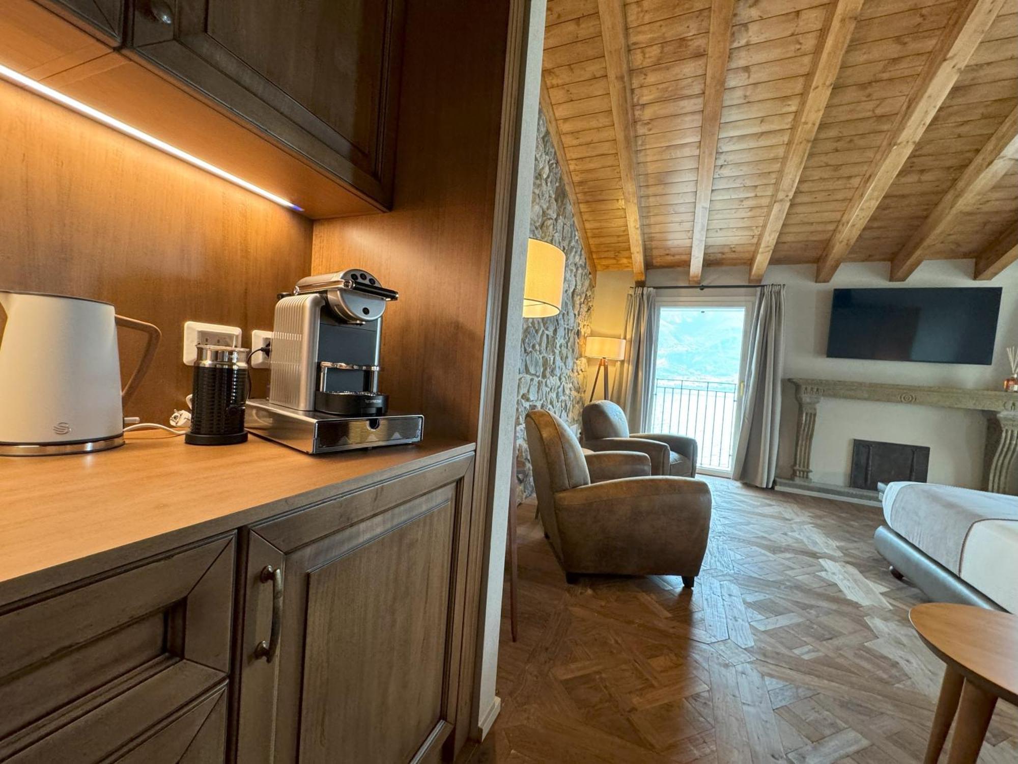 Gasthof Al Molo 5 - Front Oliveto Lario