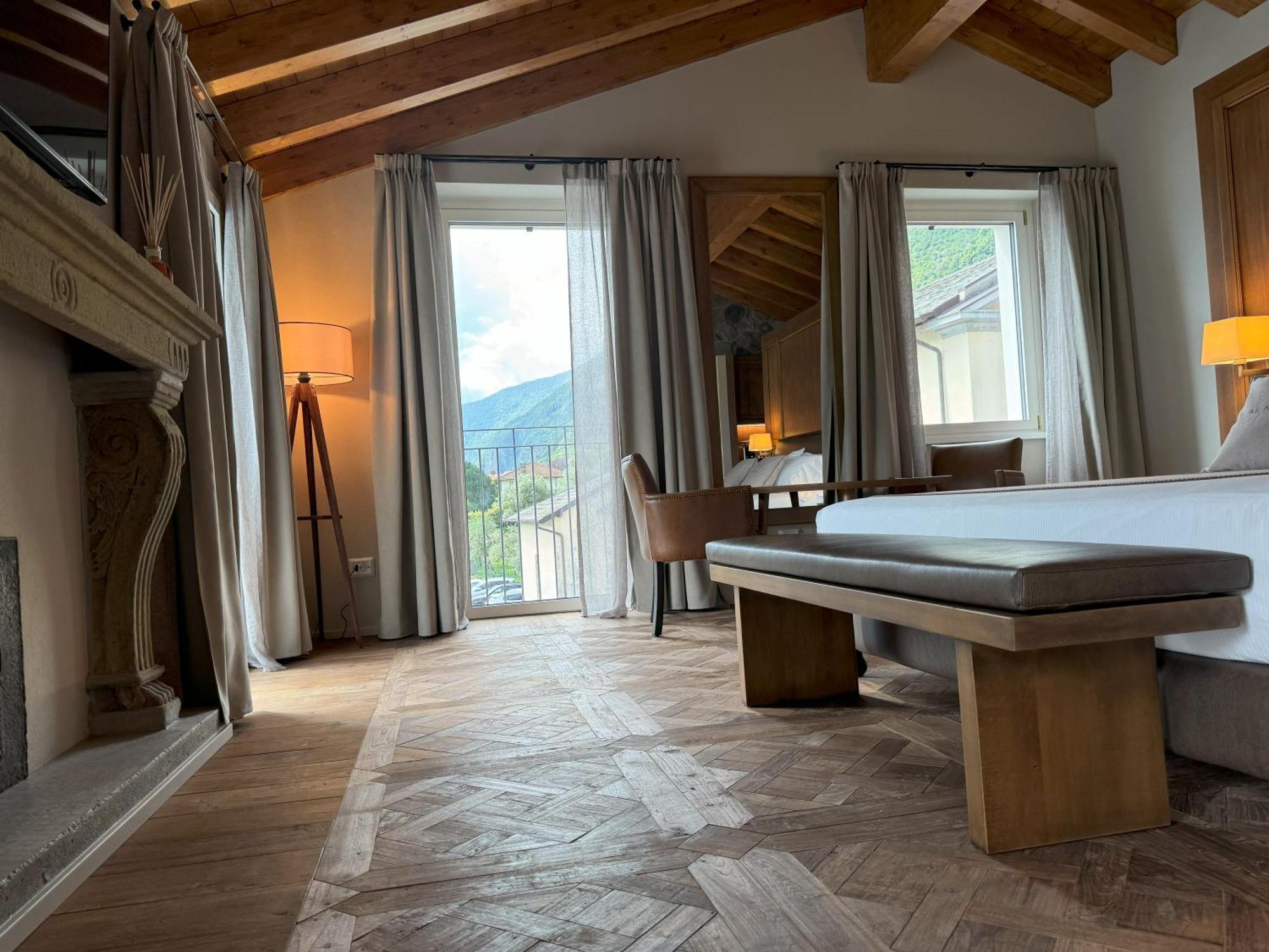 Al Molo 5 - Front Inn Oliveto Lario