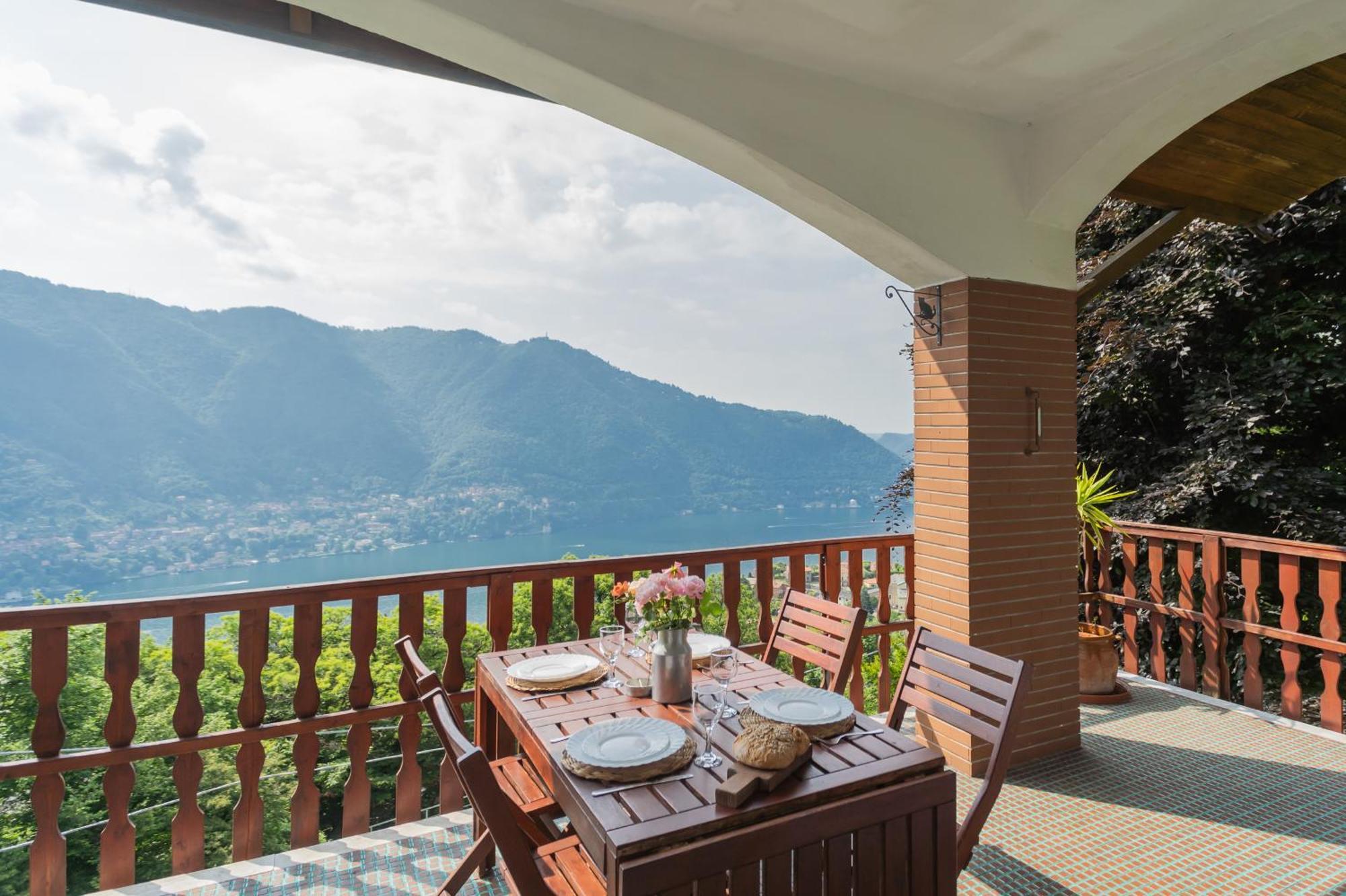 View By Rent Holiday home Cernobbio