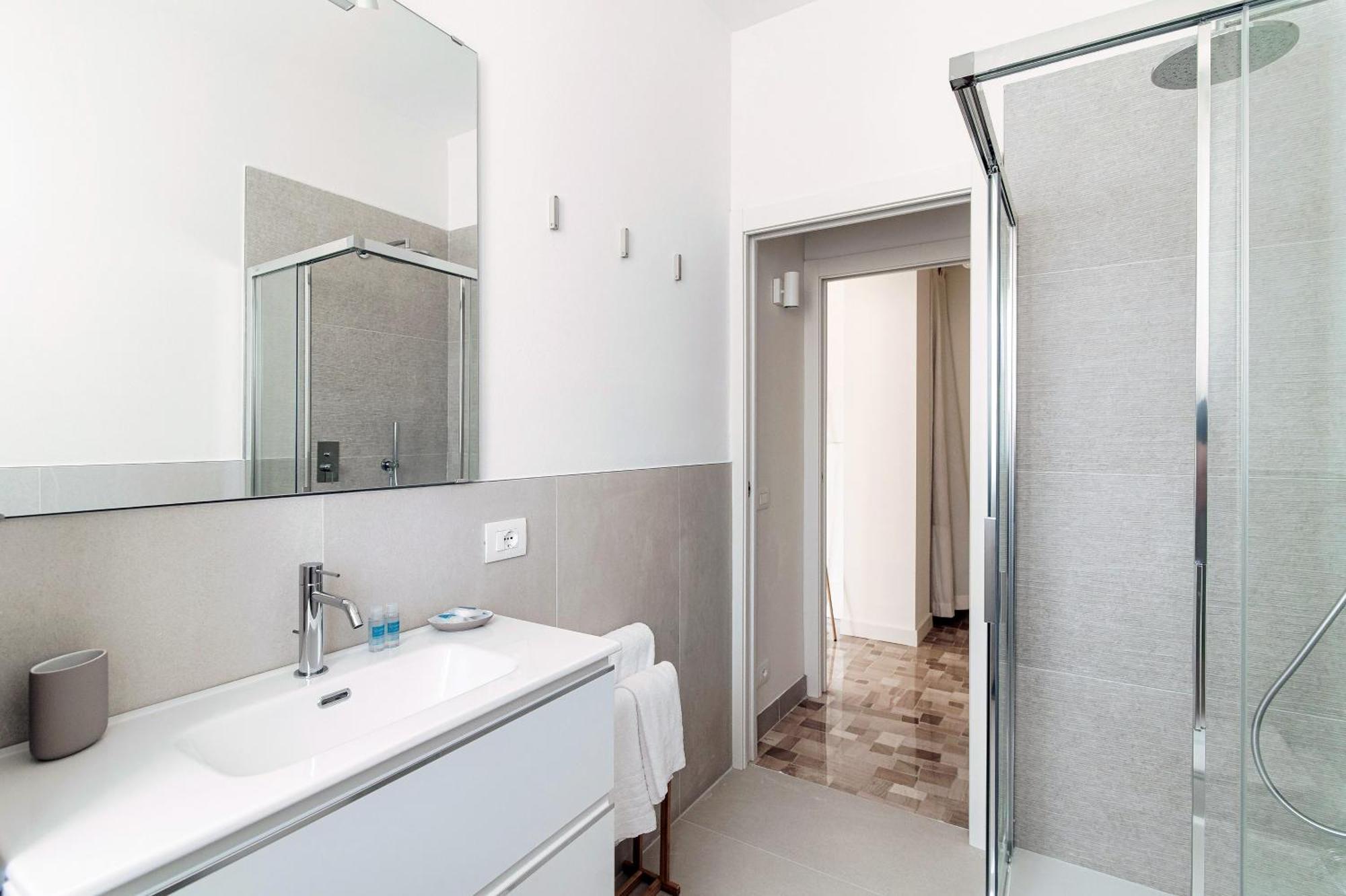 Apartment Ria By Quokka 360 - In The Centre Of Como