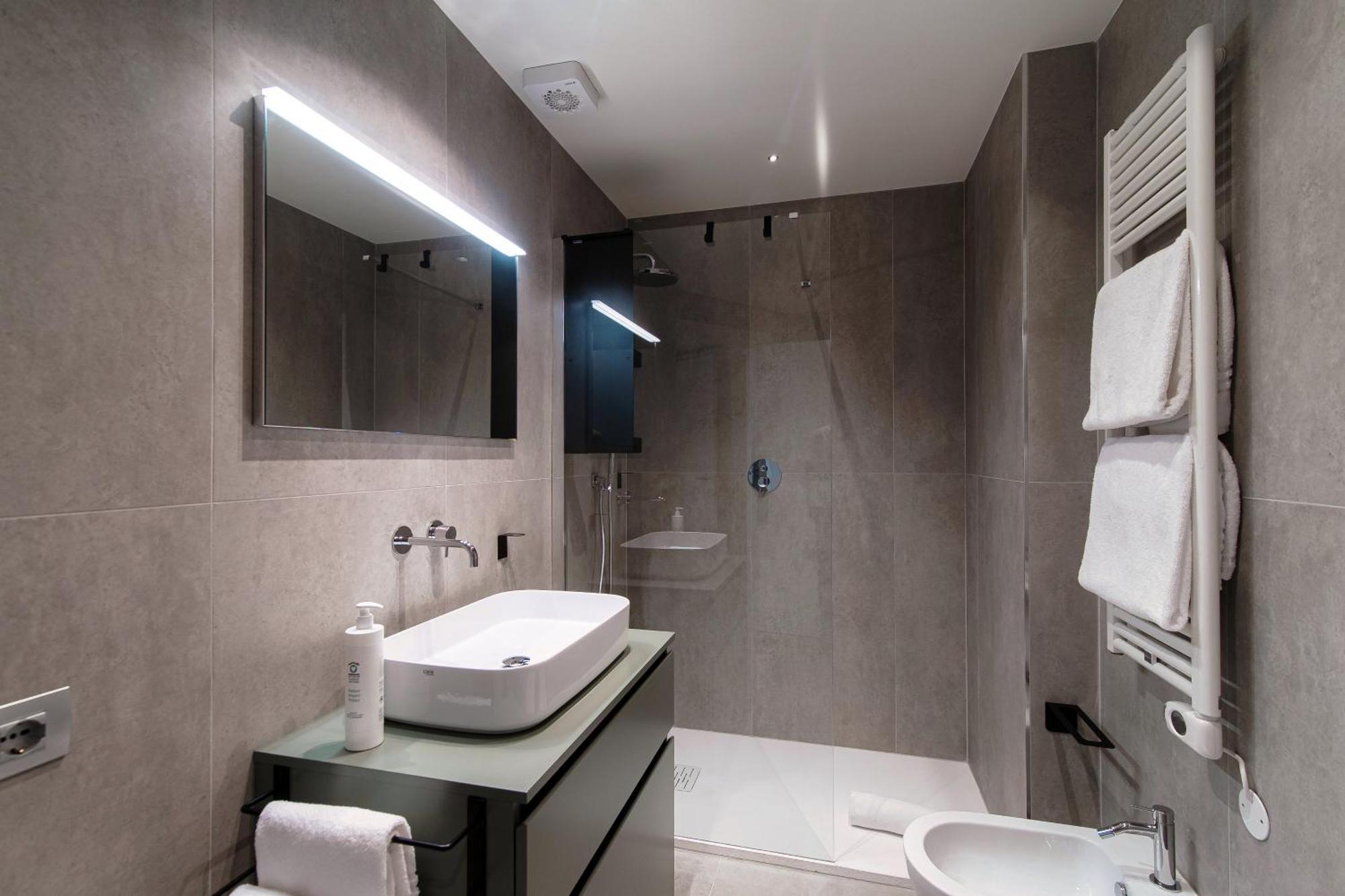 Rubini - By Myhomeincomo Apartment