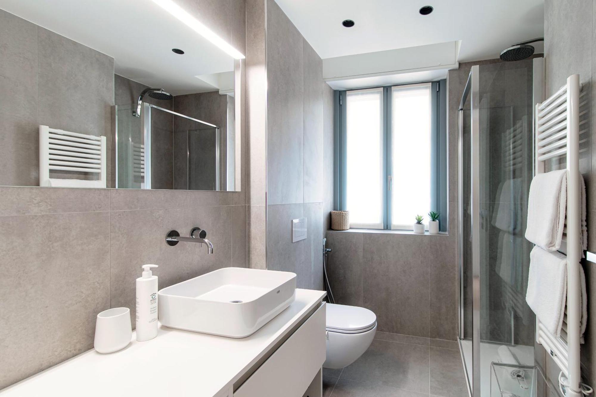 Apartment Rubini - By Myhomeincomo Como