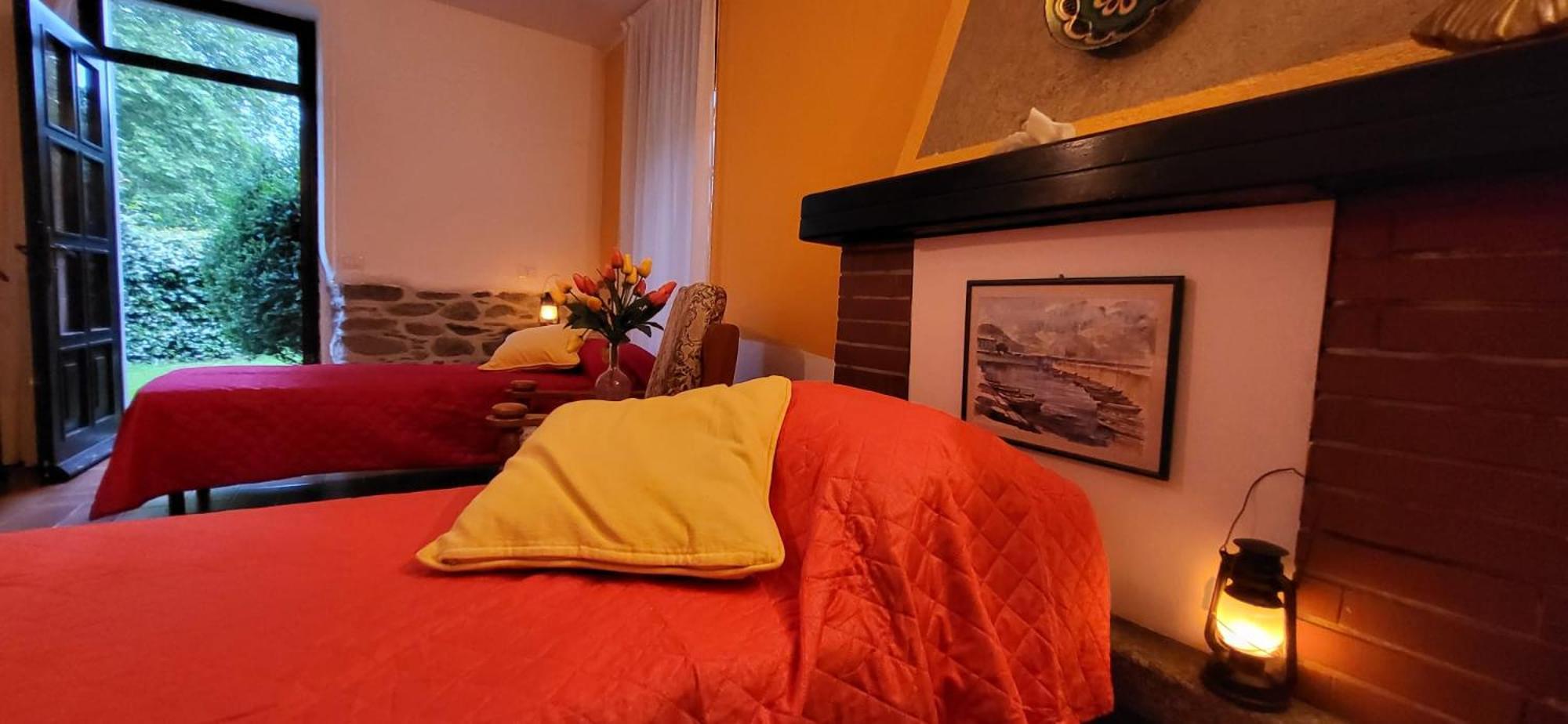 Apartment Ground Floor- Pet Friendly Stay-private Garden-parking-lake View - Bike Friendly House Colico