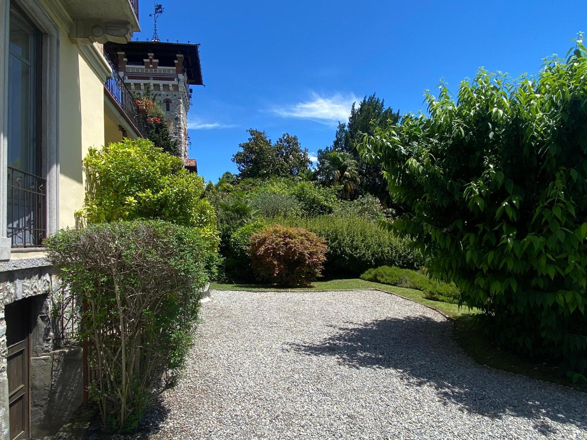 Life Is Good - Front In Tremezzo