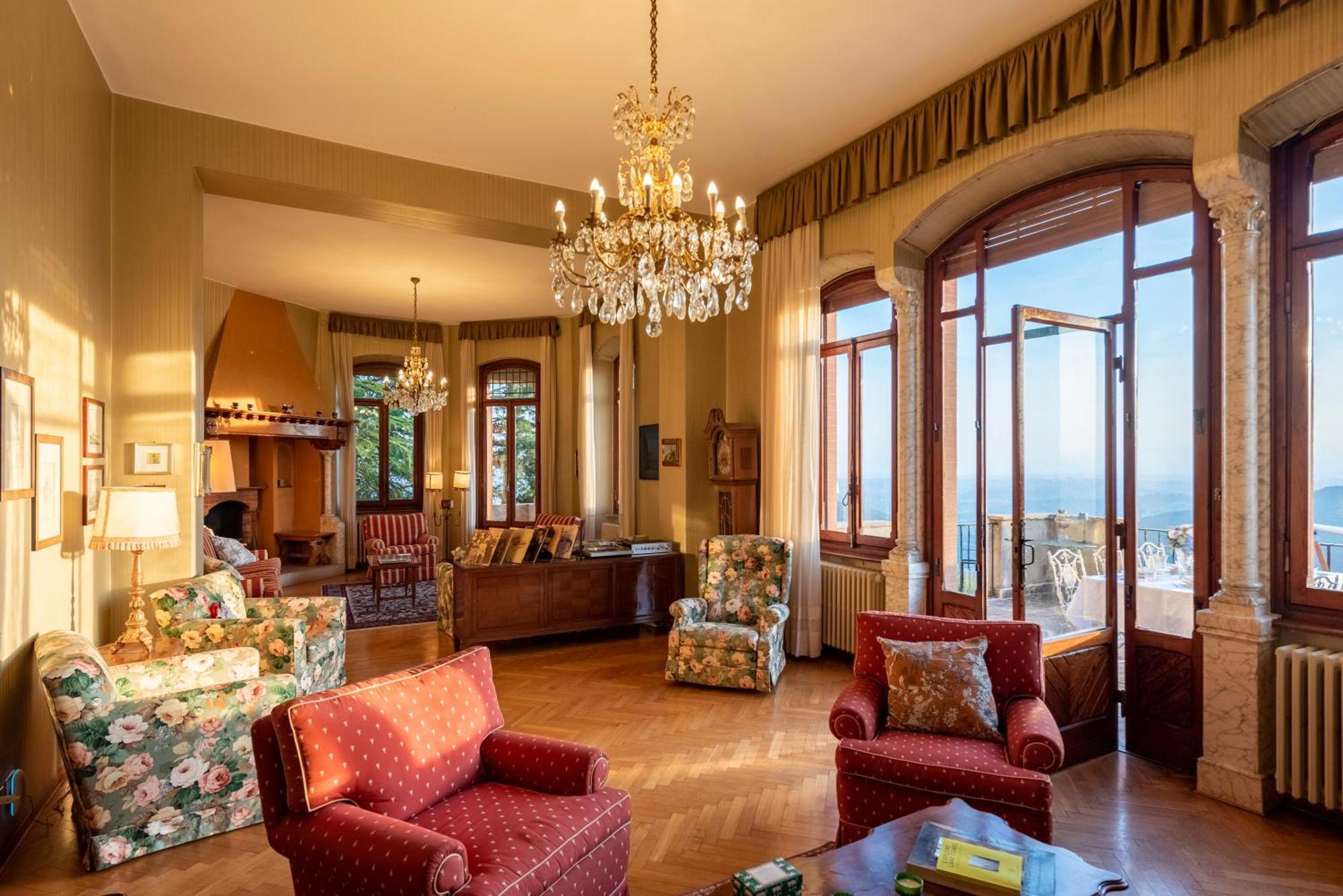 Villa Jolanda By Reste Italy Brunate