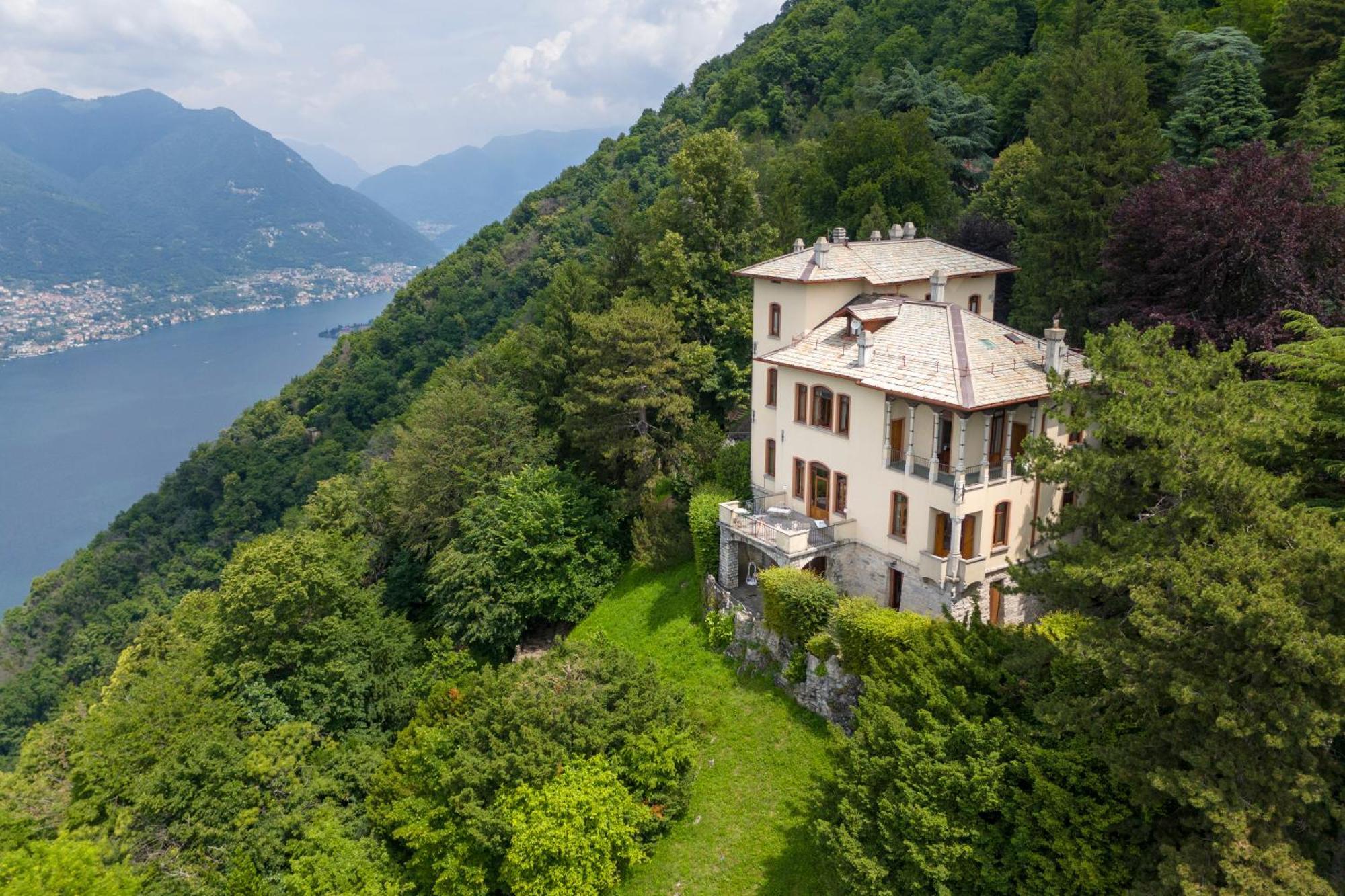 Villa Jolanda By Reste Italy Brunate