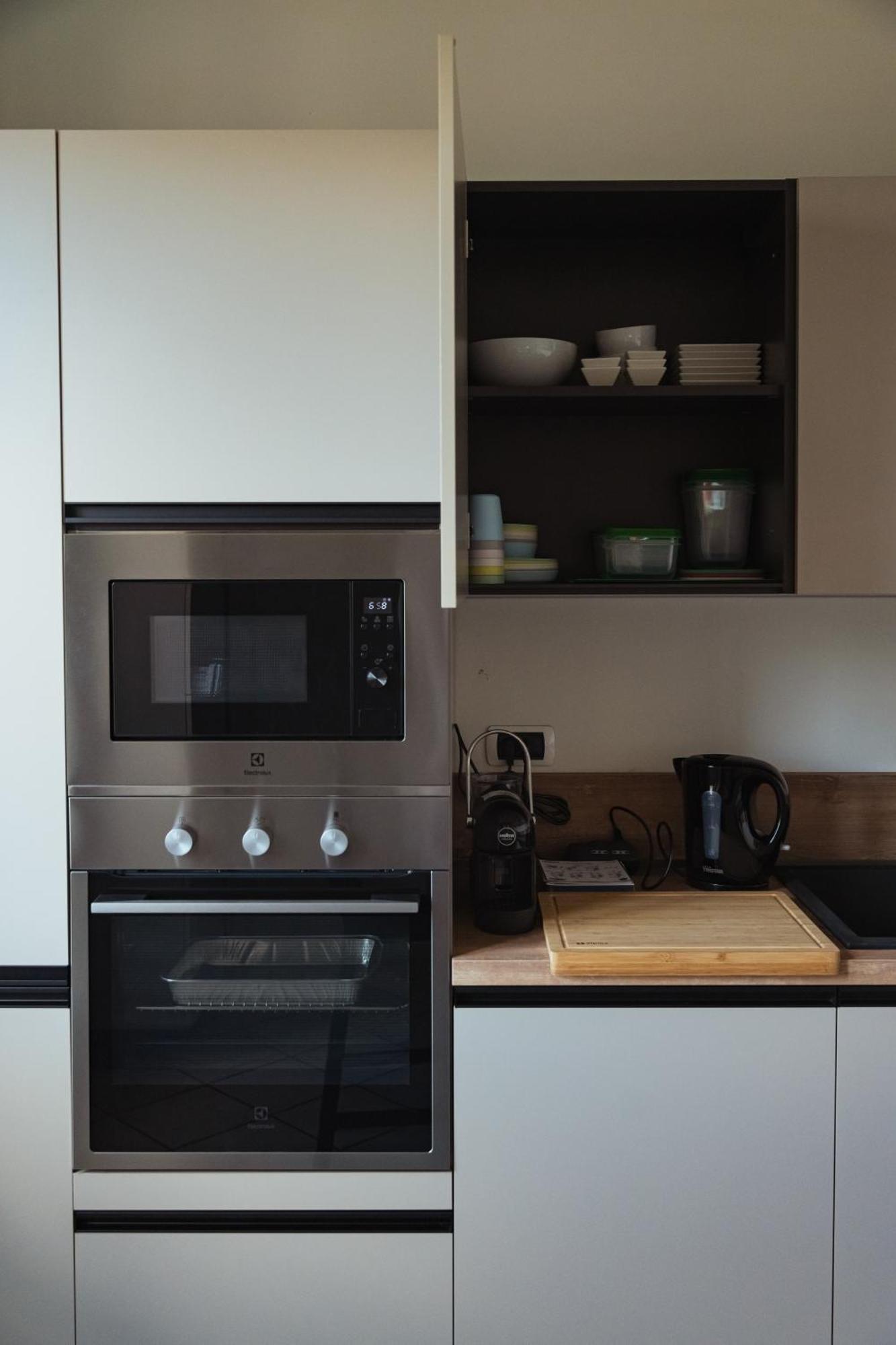 Guggiate - Seta Apartment *