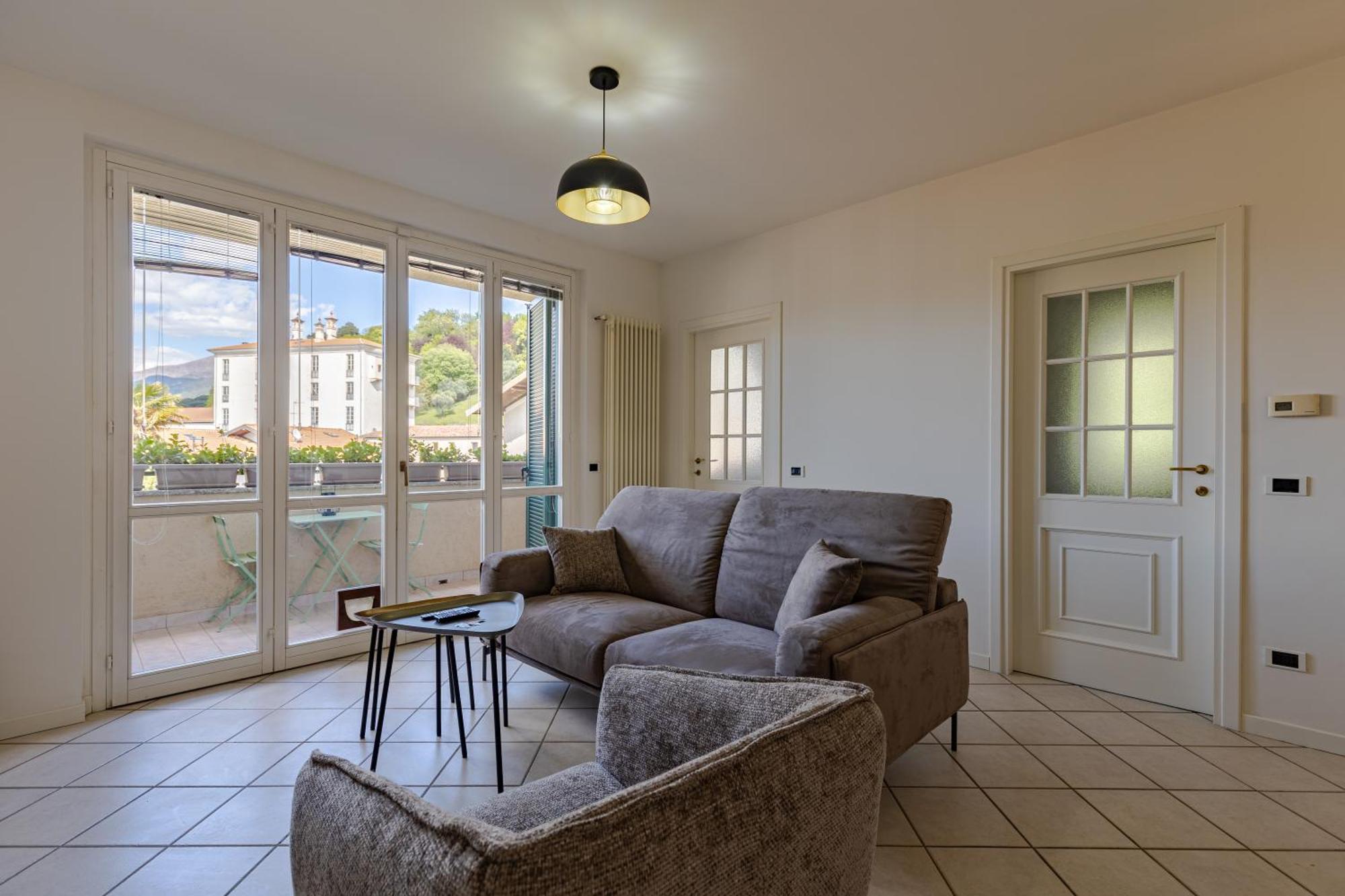 Apartment Guggiate - Seta *