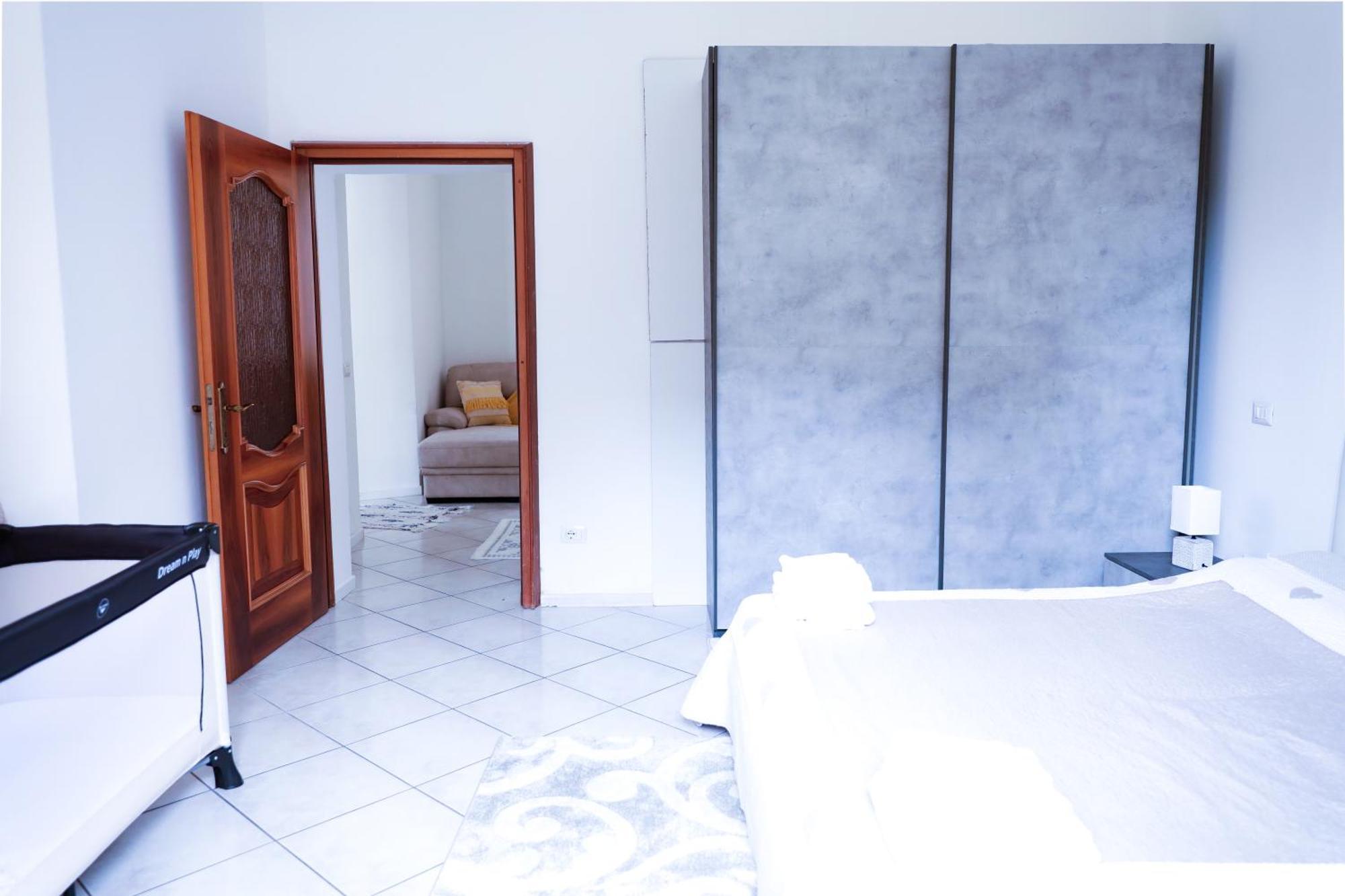Wisteriaroom Como