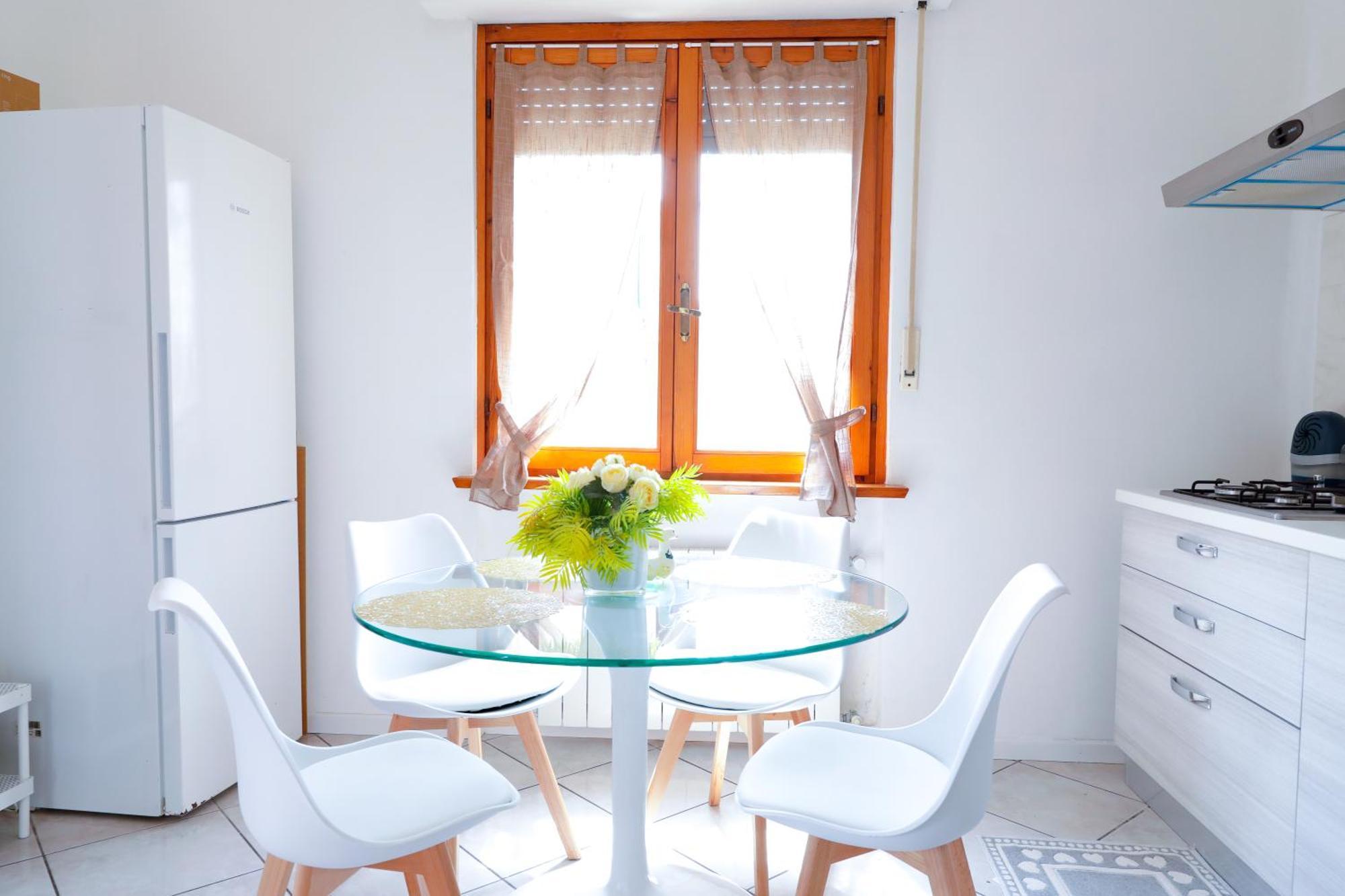 Wisteriaroom Apartment Como