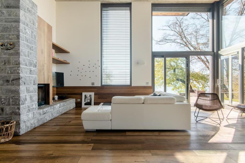 Villa Tranquil Nestled Among Ancient Chestnut Trees *