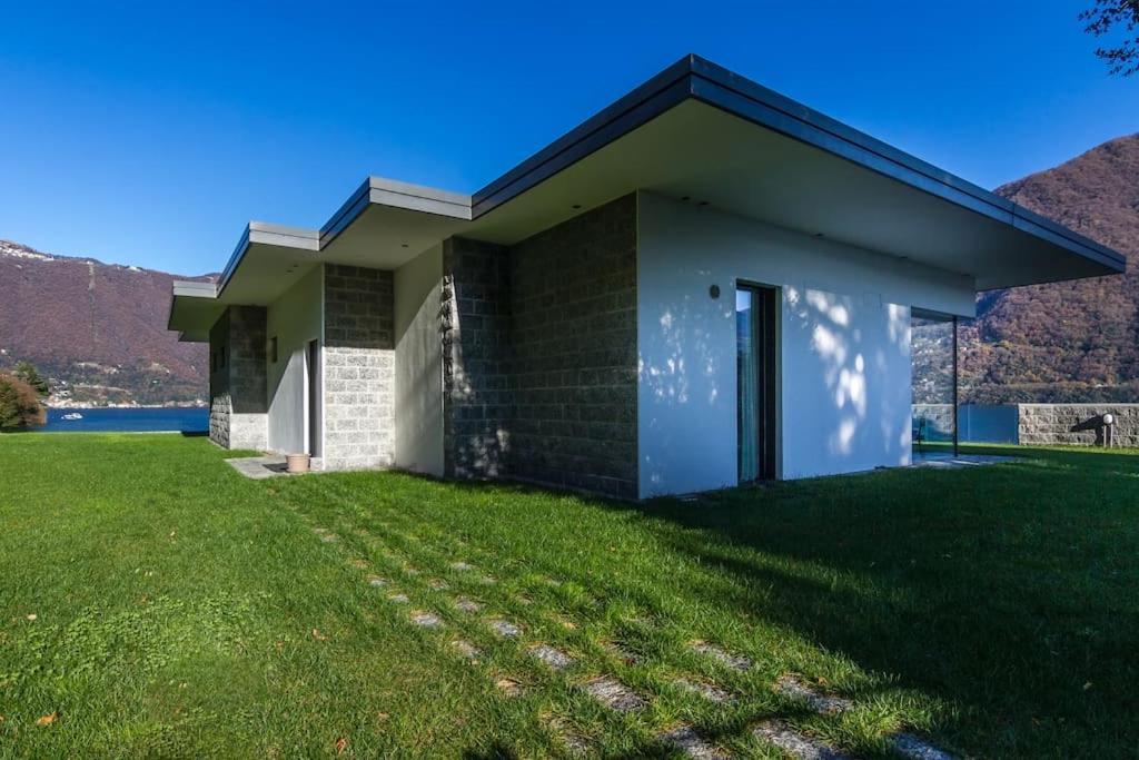 Modern Eco-friendly On Lake Como Villa Brienno