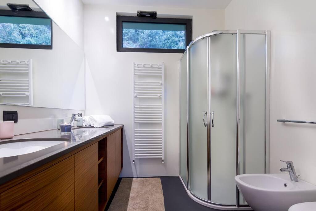 Modern Eco-friendly On Lake Como *