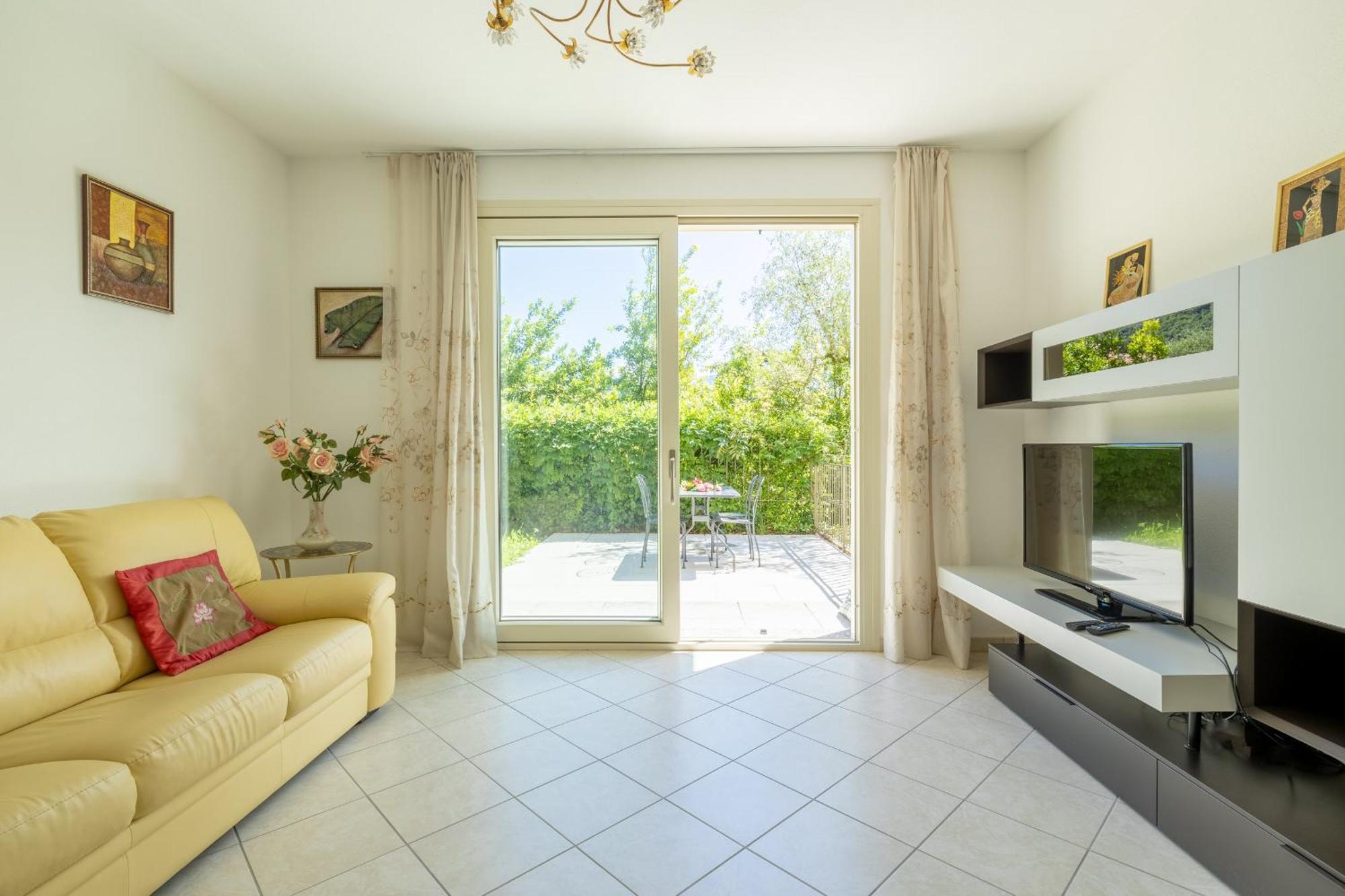 Tulipani 2 - Tremezzina Apartment